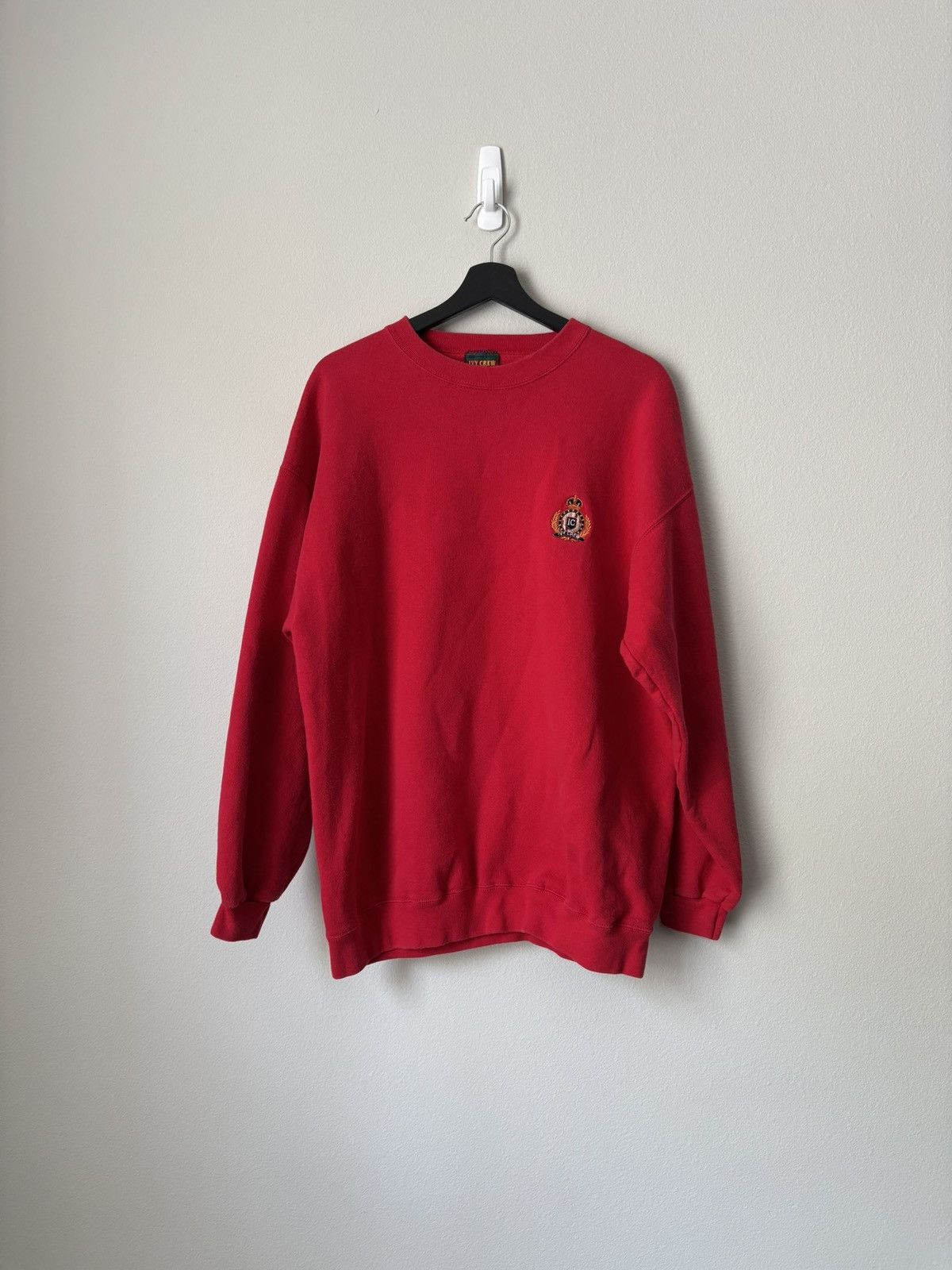 Vintage Ivy Crew Sweatshirt T-Shirts, Hoodie | PodTeesHub.com