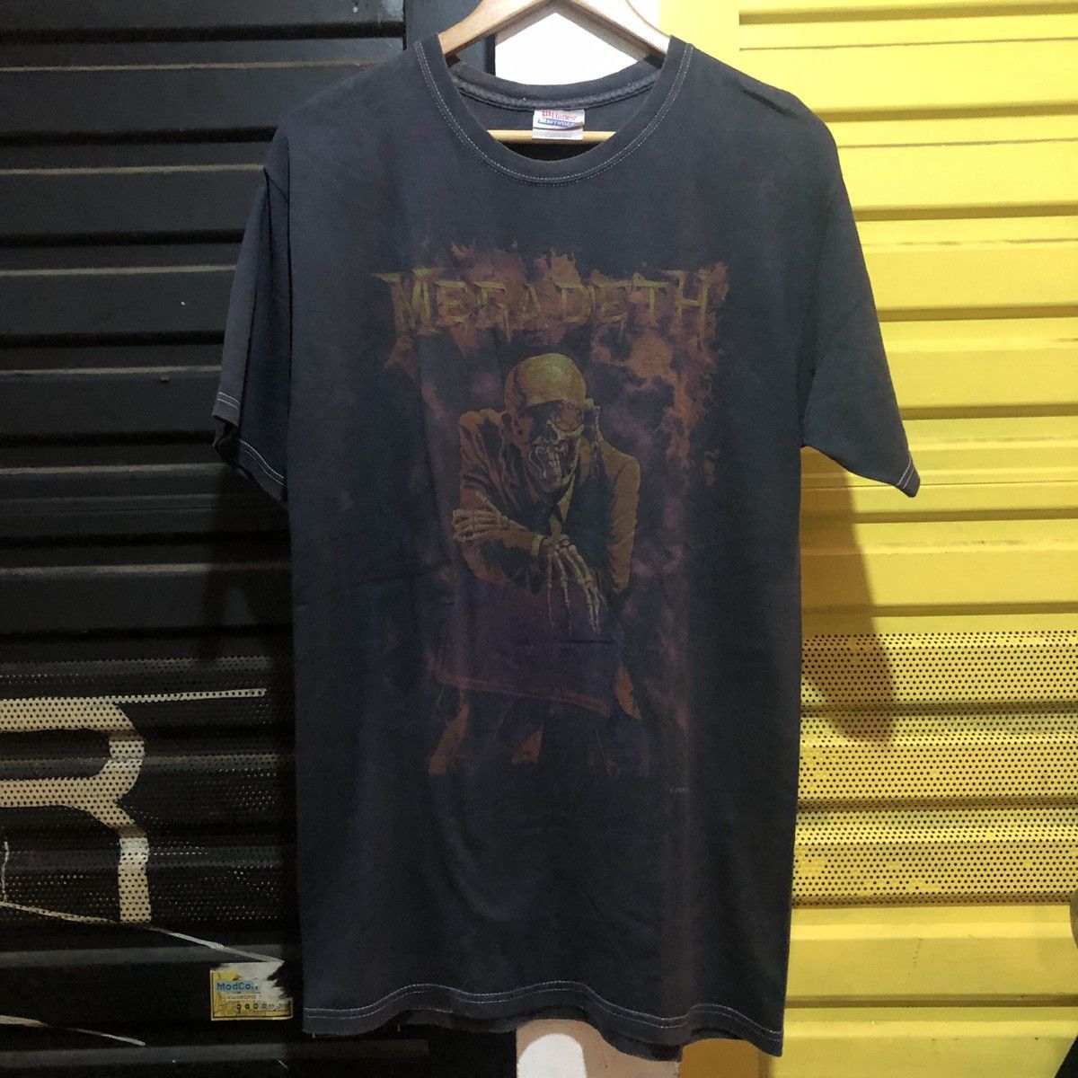 Hanes Megadeth Band Tee Hoodie, Sweatshirt | PodTeesHub.com