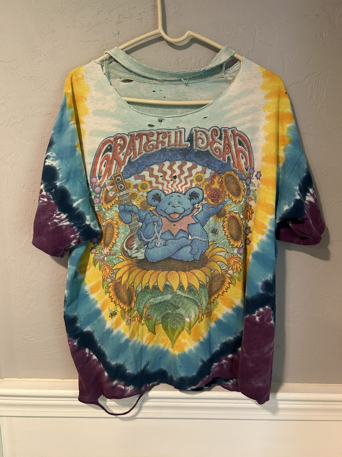 Grateful Dead Vintage Tye Dye Thrashed Vintage Grateful Dead Tee Hoodie, Sweatshirt | PodTeesHub.com