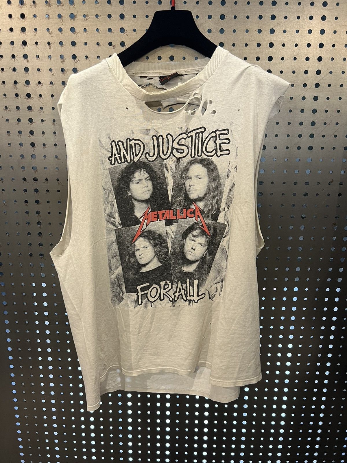 Metallica X Vintage Vintage Thrashed 1988 Metallica And Justice For All T-Shirts, Hoodie, Sweatshirt | PodTeesHub.com