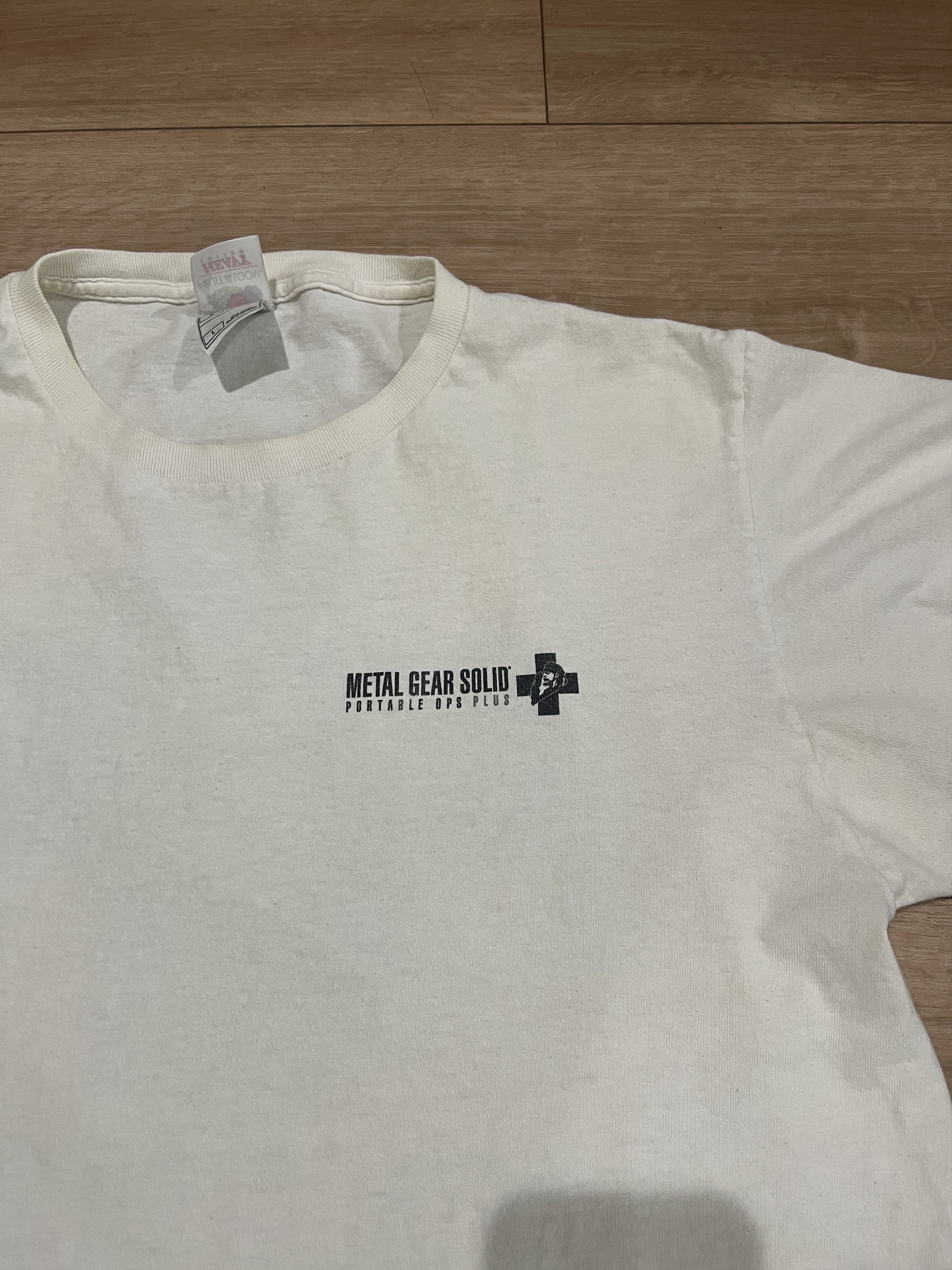 Playstation Metal Gear Solid Portable Ops Plus Vintage White T Shirt L Hoodie, Sweatshirt | PodTeesHub.com