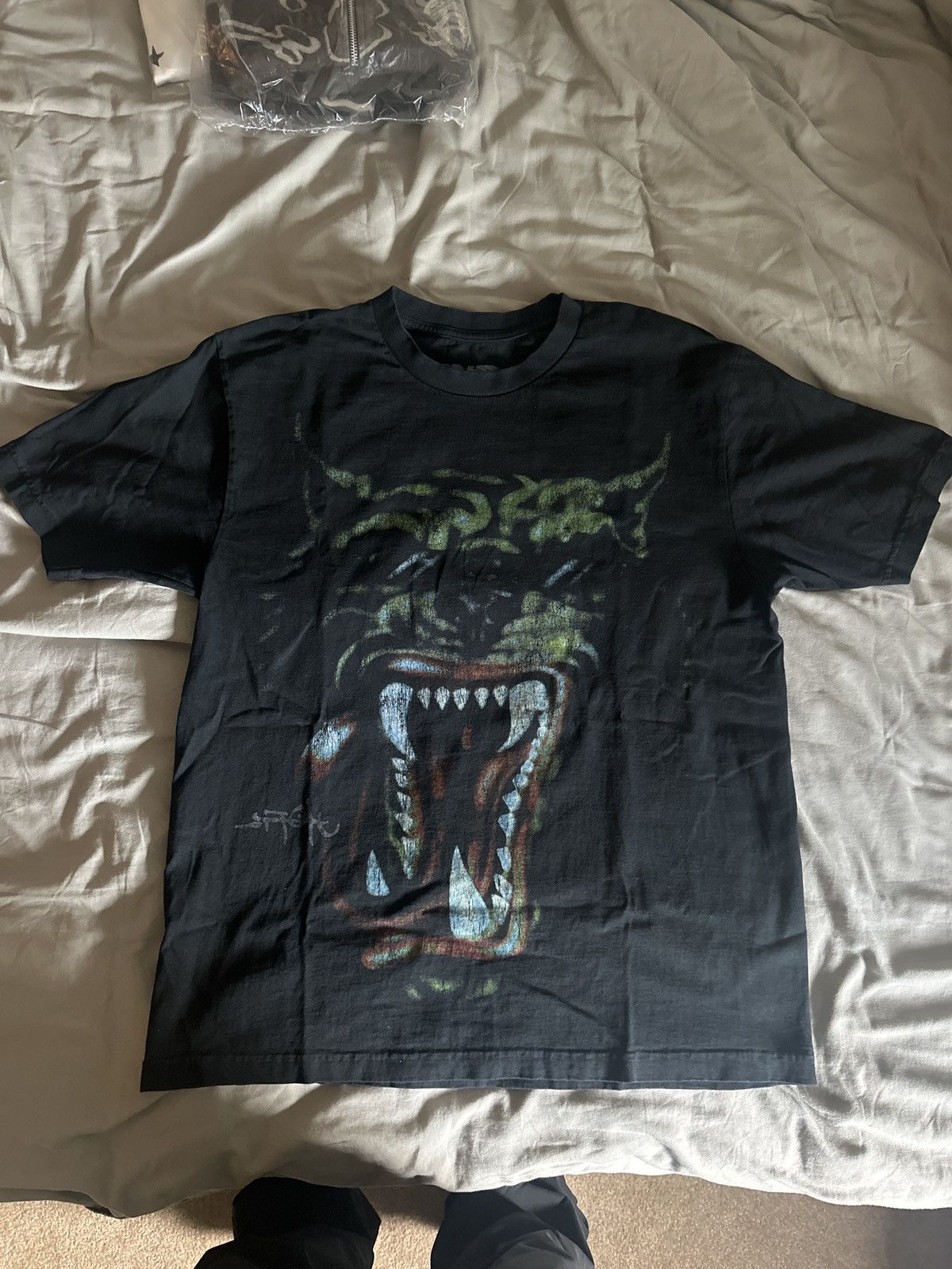 Scott Travis Scott Utopia Hyena Tour Tee Hoodie, Sweatshirt | PodTeesHub.com