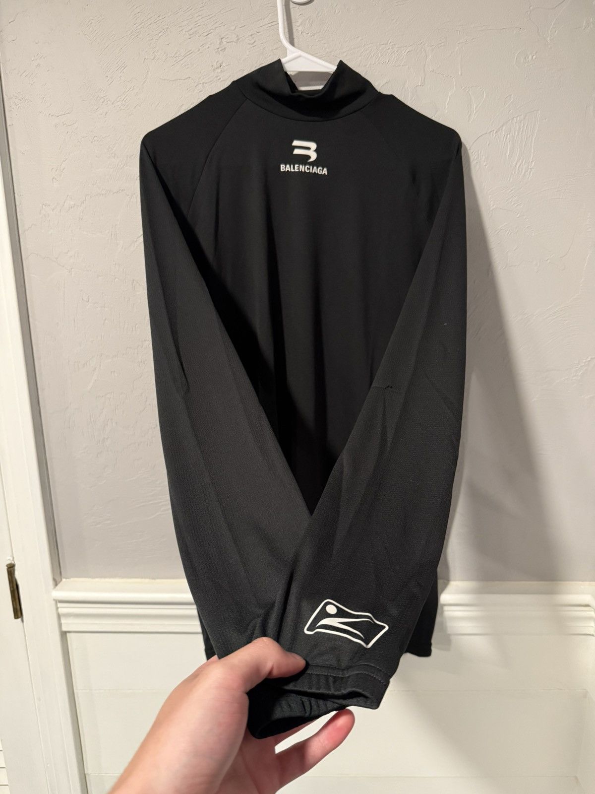 Ds Fw21 Balenciaga Sporty B Long Sleeve Bike Jersey Top T-Shirts, Hoodie, Sweatshirt | PodTeesHub.com
