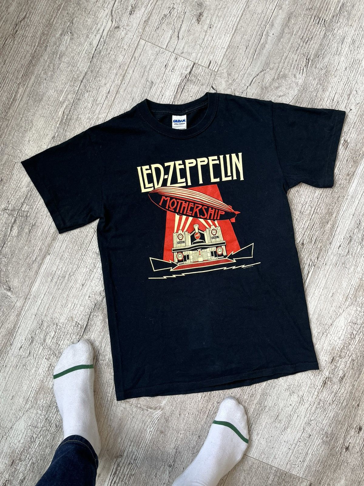 Vintage Led Zeppelin Mothership Tee 2007 Hoodie, Sweatshirt | PodTeesHub.com
