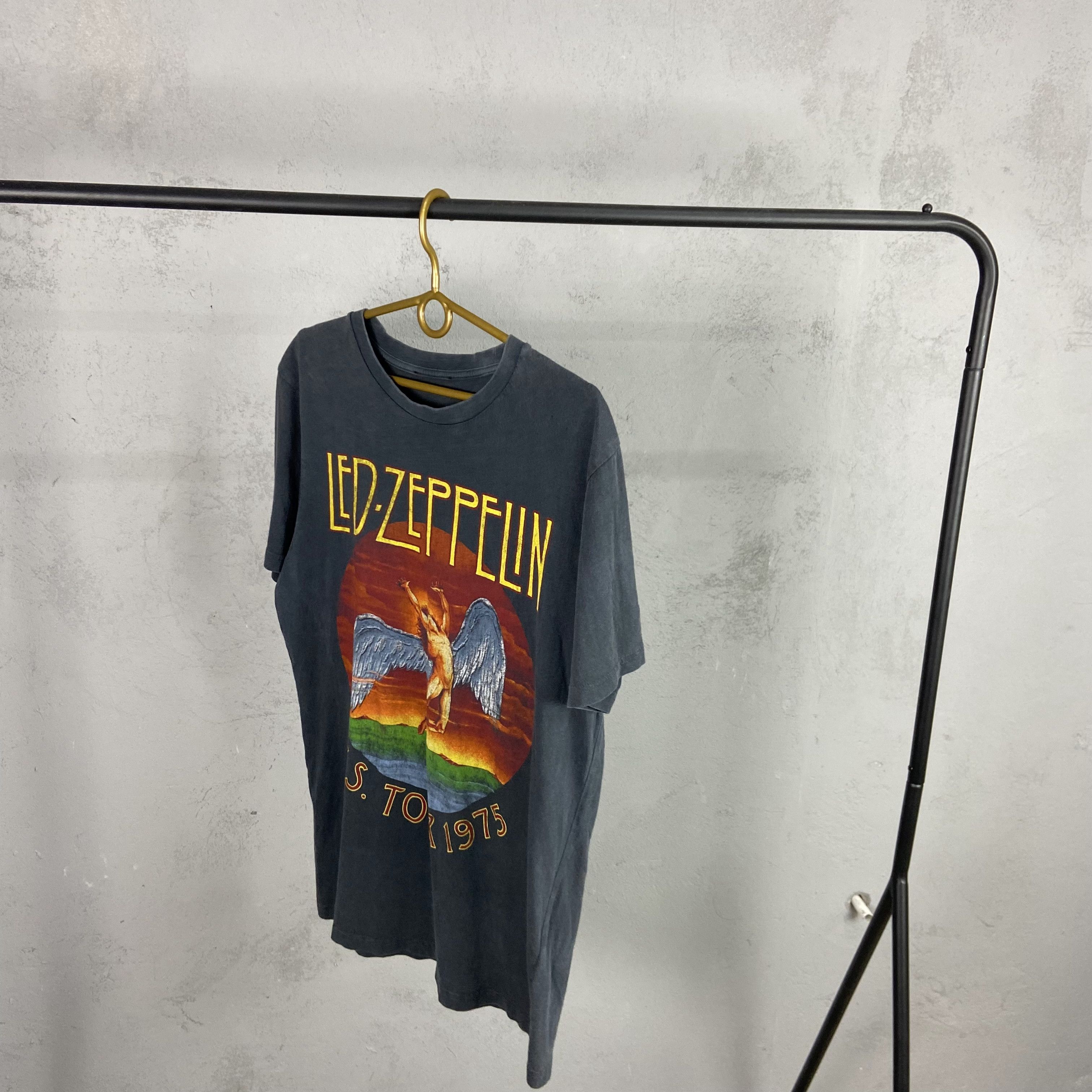Zeppelin Y2k Led Zeppelin Rare Faded Vintage Tee 2000s Lot 166 Hoodie, Sweatshirt | PodTeesHub.com