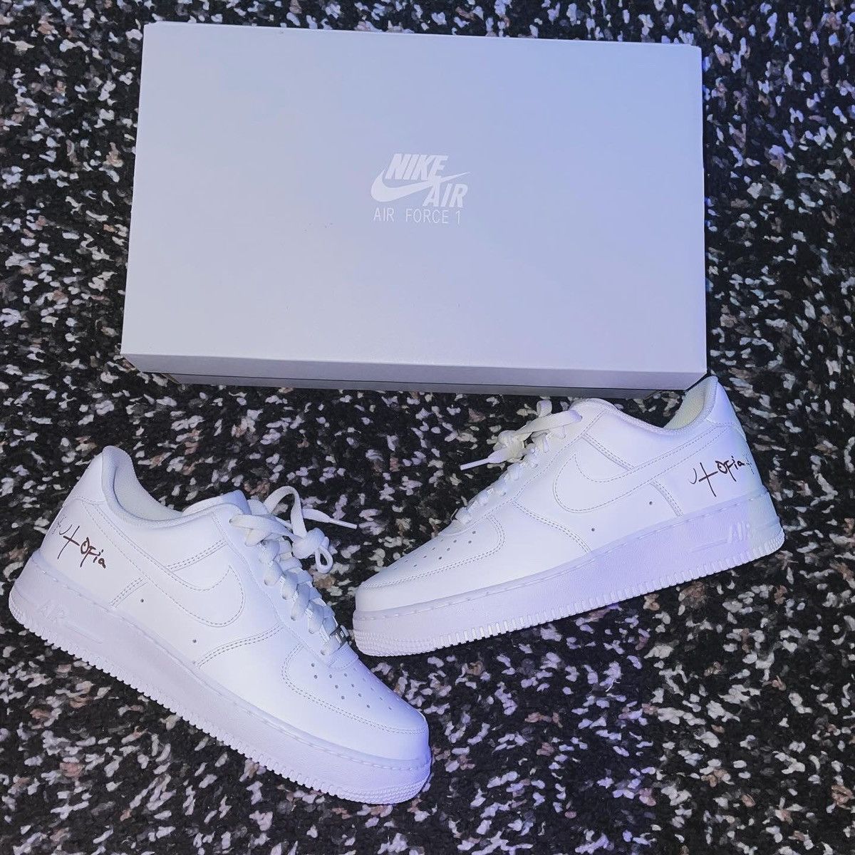 Scott Travis Scott Utopia Af1 9m T-Shirts, Hoodie, Sweatshirt | PodTeesHub.com