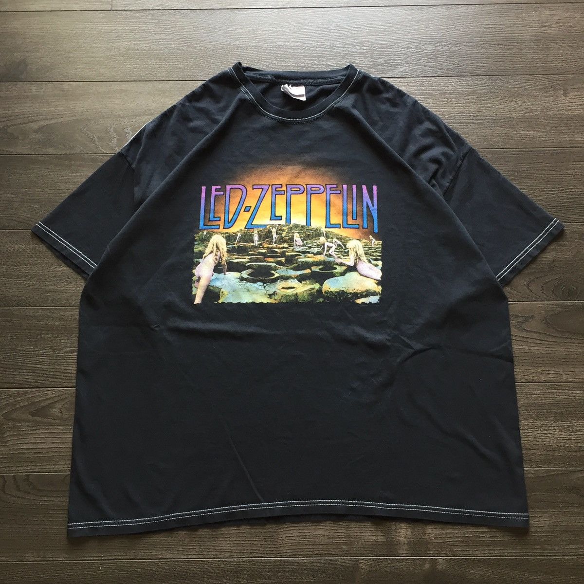 Led Zeppelin X Vintage Vintage 2003 Led Zeppelin Houses Of The Holy T Shirt Hoodie, Sweatshirt | PodTeesHub.com