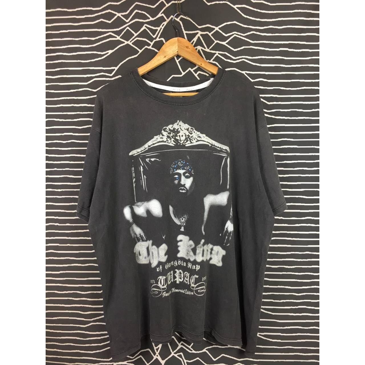 Rap Tees X Vintage Vtg Tupac Shakur The King Of Gangsta Rap Hip Hop Rap Tees Hoodie, Sweatshirt | PodTeesHub.com