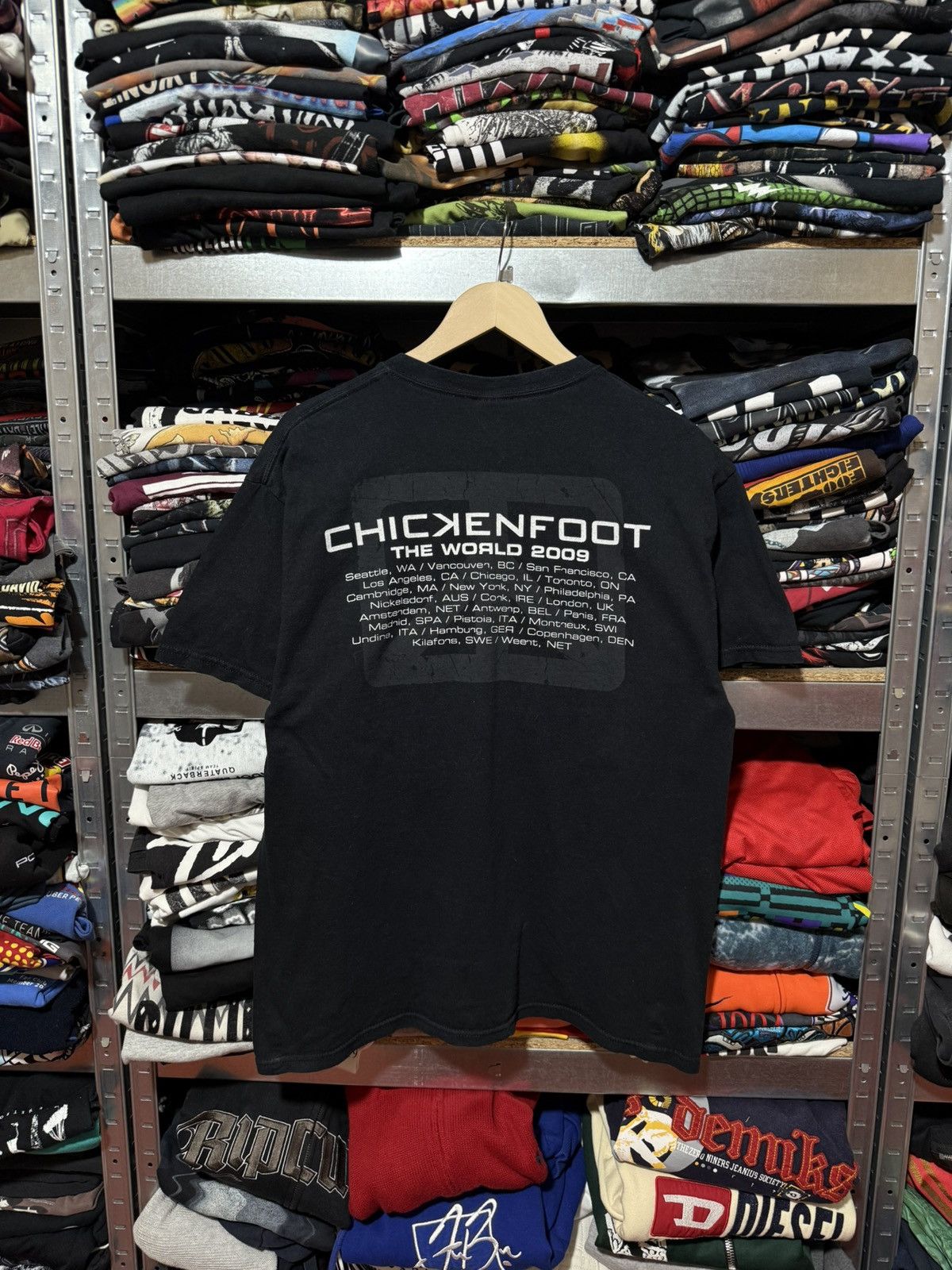 Vintage Chickenfoot Rock World Tour 2005 Retro Y2k T-Shirts, Hoodie, Sweatshirt