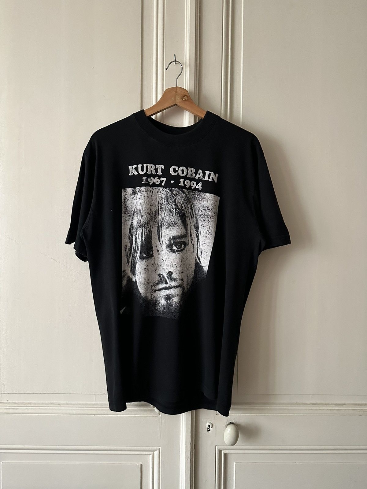 Vintage Late 90s Kurt Cobain Tribute Memorial Tee L Hoodie, Sweatshirt | PodTeesHub.com