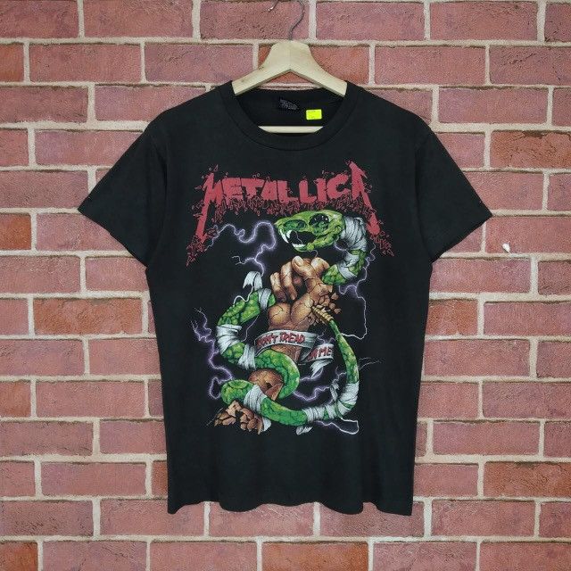 Band Tees Vintage Metallica American Heavy Metal Band Promo Music Hoodie, Sweatshirt | PodTeesHub.com