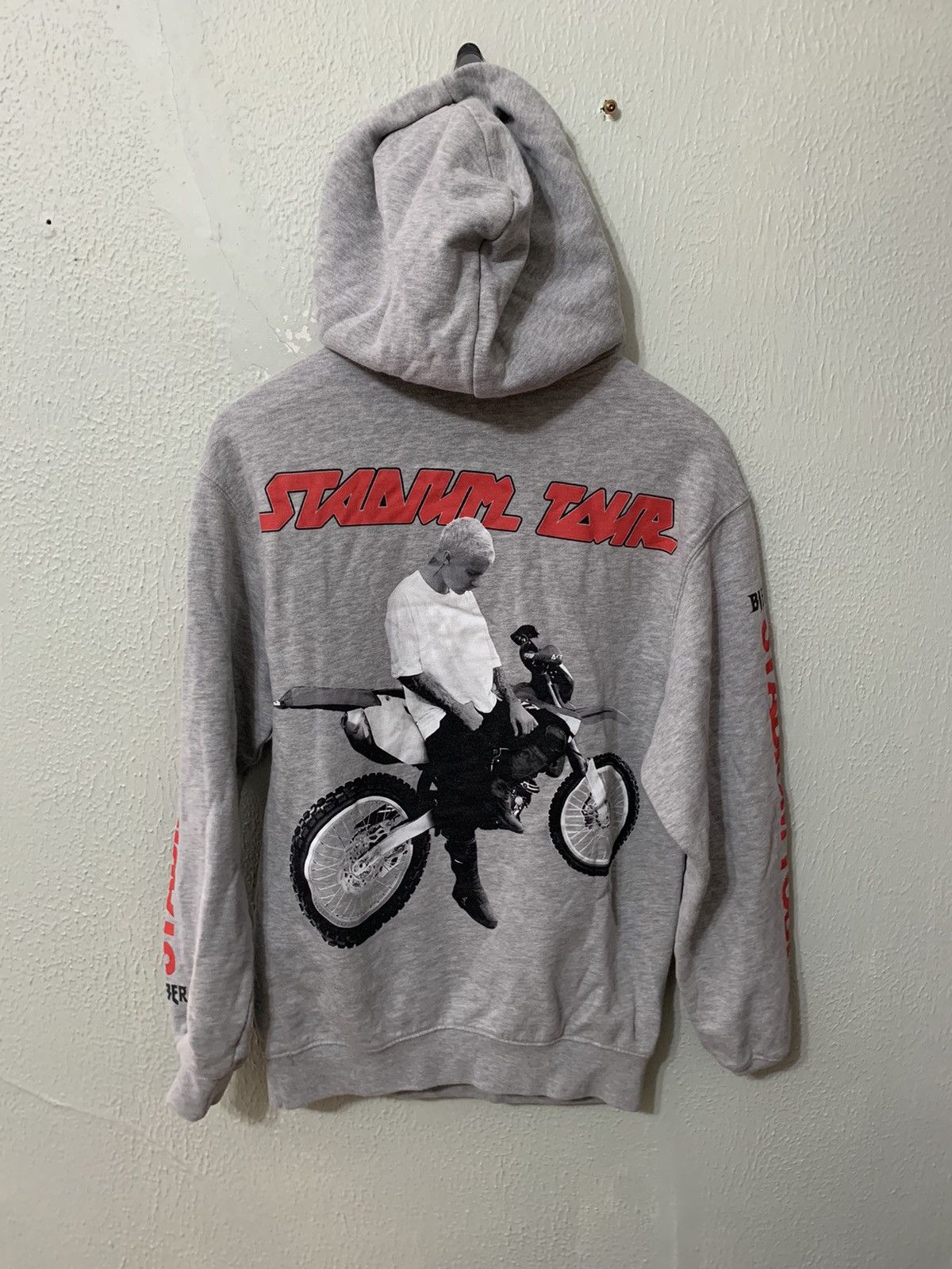Vintage Crewneck Justin Bieber Stadium Tour Hoodie T-Shirts, Sweatshirt | PodTeesHub.com
