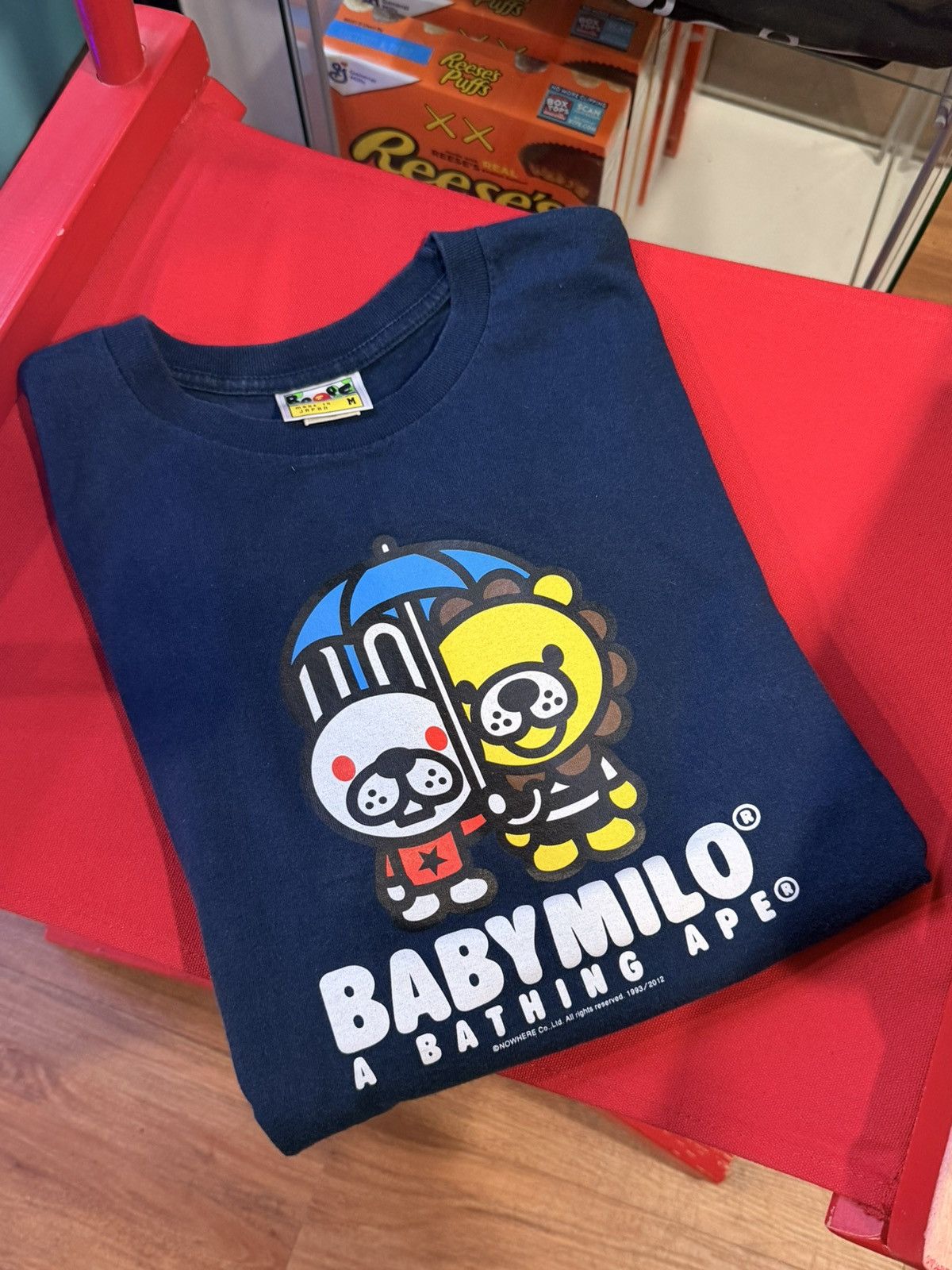 Bapembape Lion & Bunny Graphic Tee – Navy – Medium – Preowned Hoodie, Sweatshirt | PodTeesHub.com