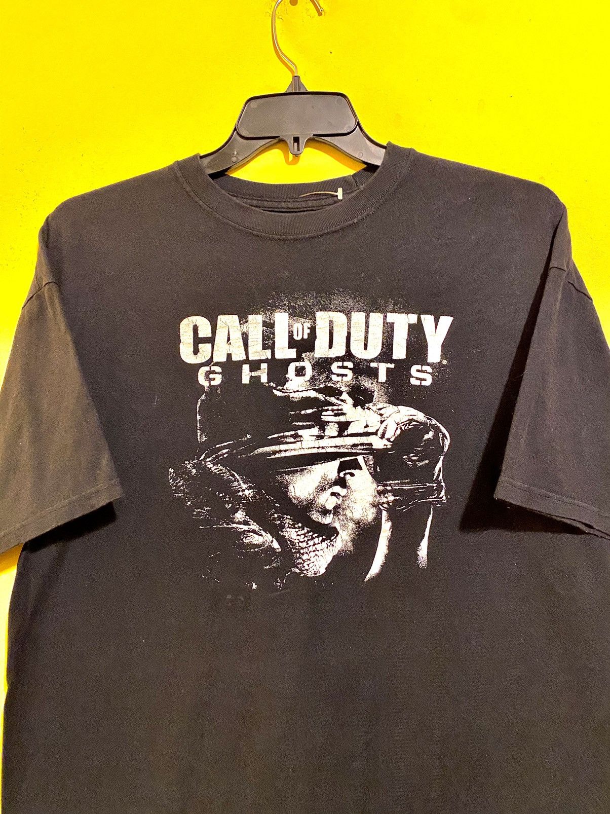 Vintage 2013 Call Of Duty Ghosts Video Game Promo Tee Shirt Xbox 360 Hoodie, Sweatshirt | PodTeesHub.com