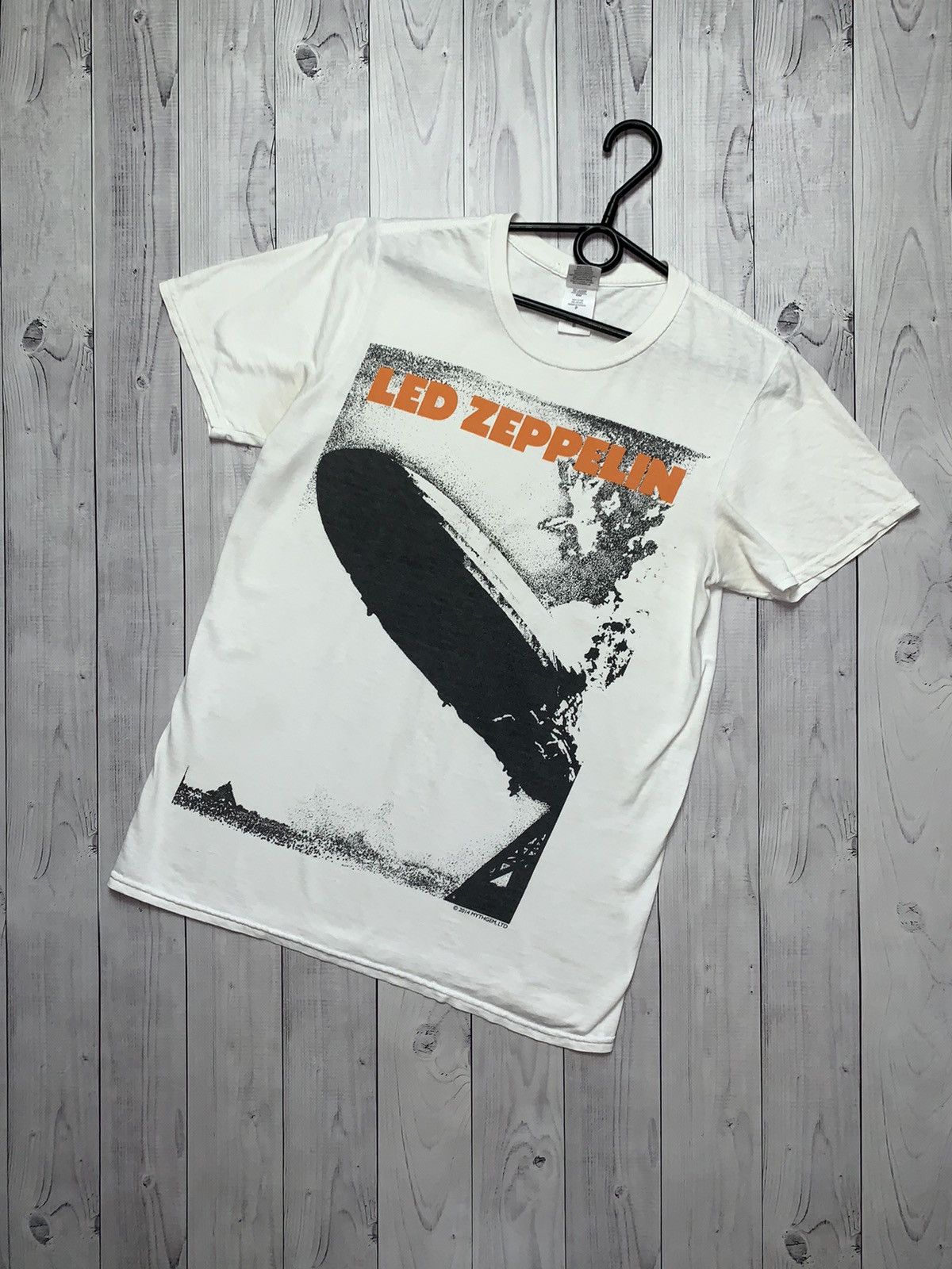 Zeppelin Vintage Led Zeppelin Rock Tee Big Logo Size S Hoodie, Sweatshirt | PodTeesHub.com