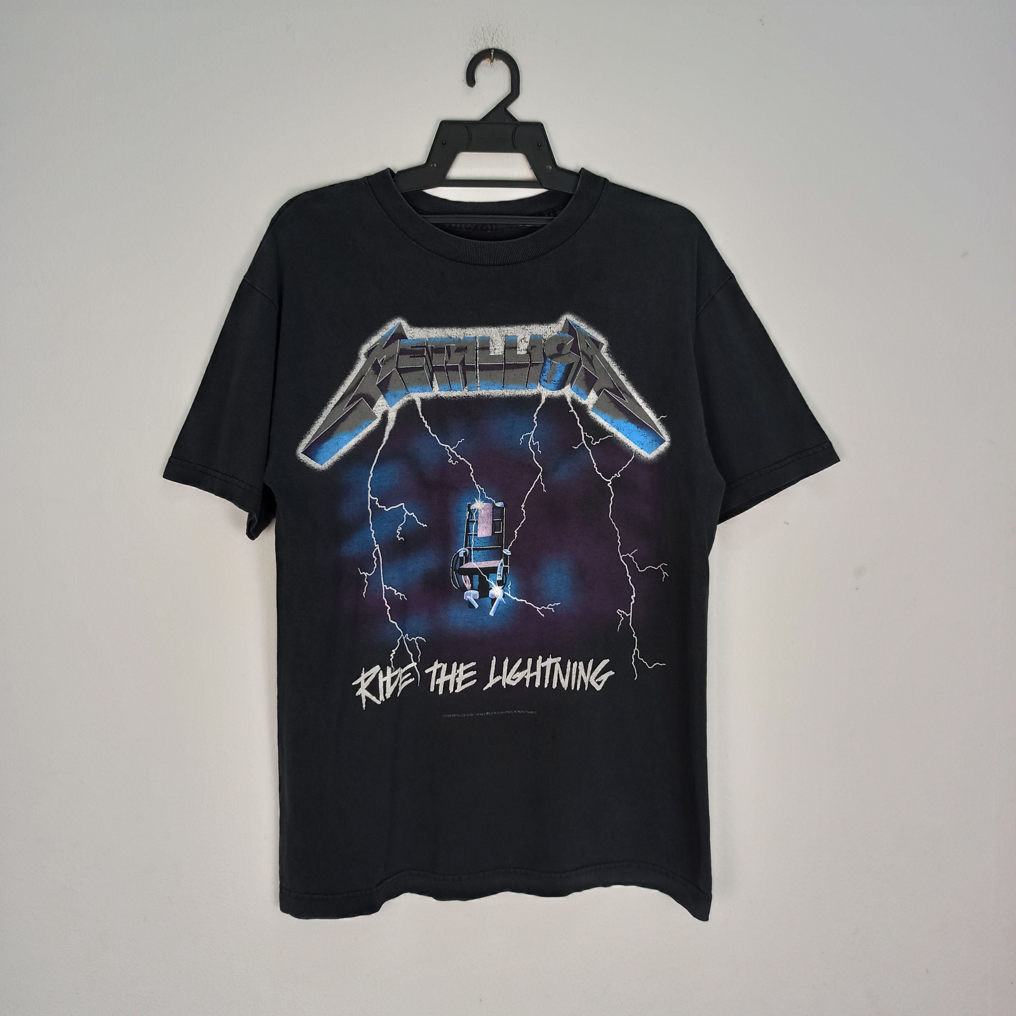 Metallica Vintage 00 S Metallica Band Ride The Lightning Promo Tshirt Hoodie, Sweatshirt | PodTeesHub.com