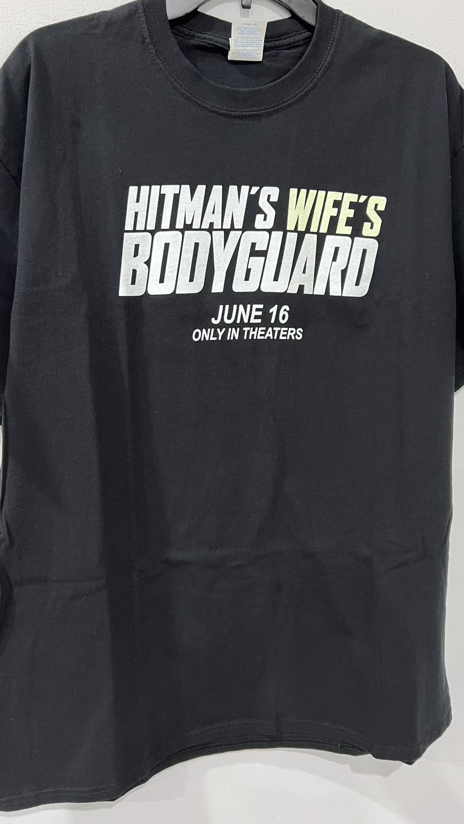 Vintage Hitman S Wife S Bodyguard Movie Tee Size Xl Hoodie, Sweatshirt | PodTeesHub.com
