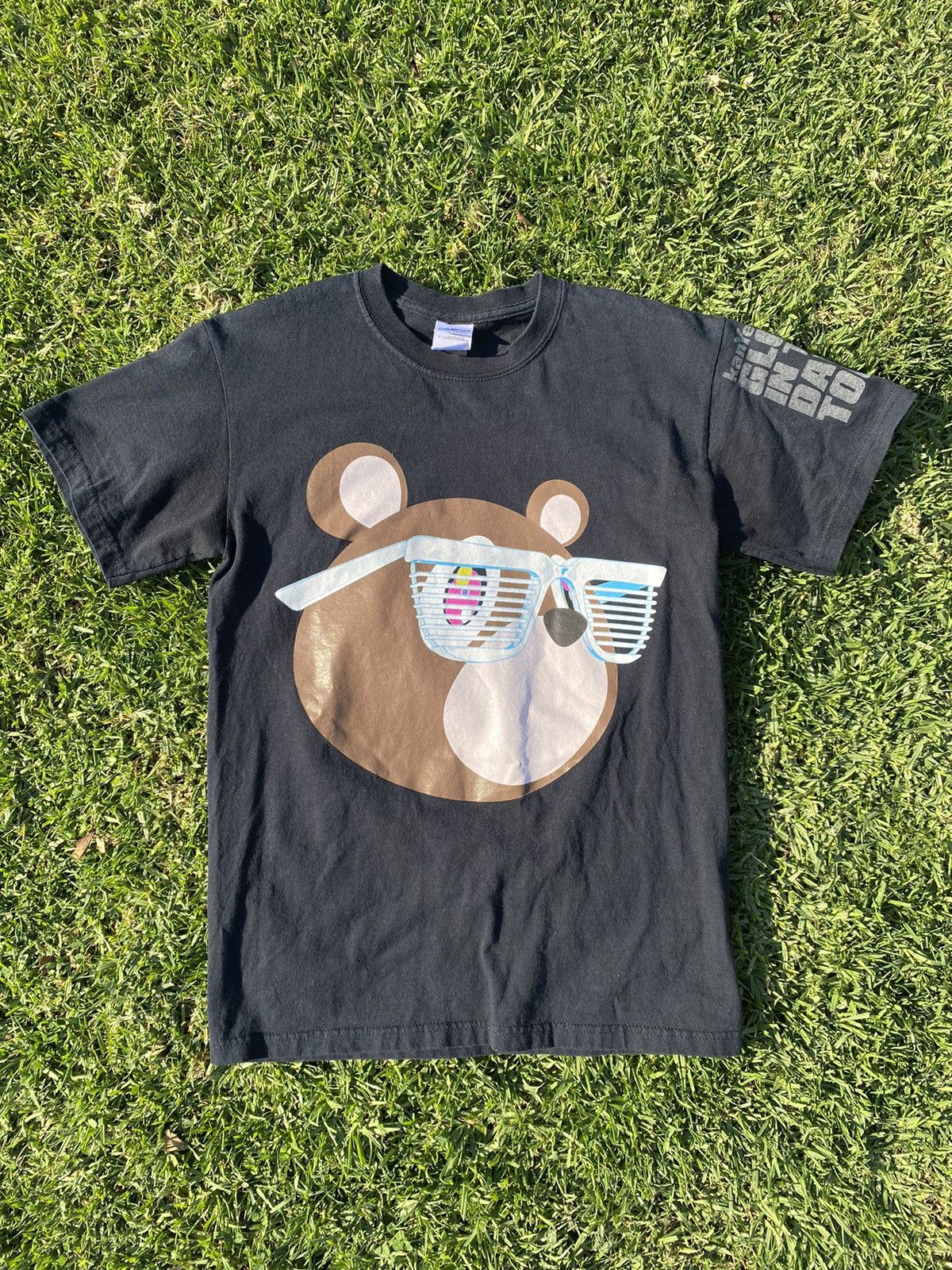 Takashi Murakami 2007 Glow In The Dark Tour Tee Hoodie, Sweatshirt | PodTeesHub.com