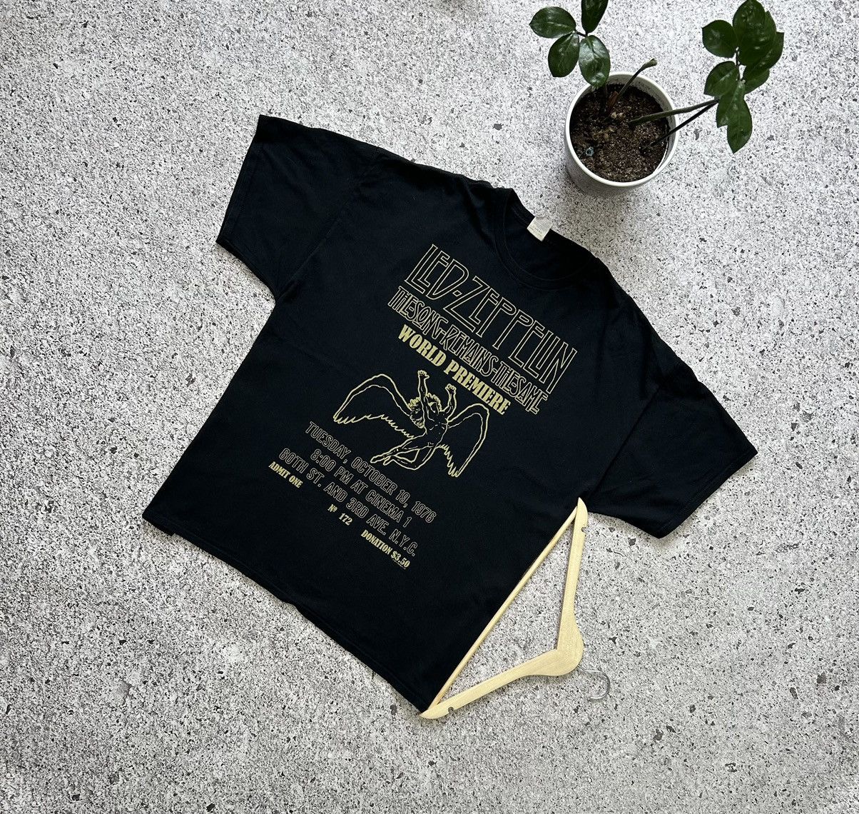 Zeppelin Vintage Led Zeppelin The Song Remains The Same 2012 T Shirt Hoodie, Sweatshirt | PodTeesHub.com