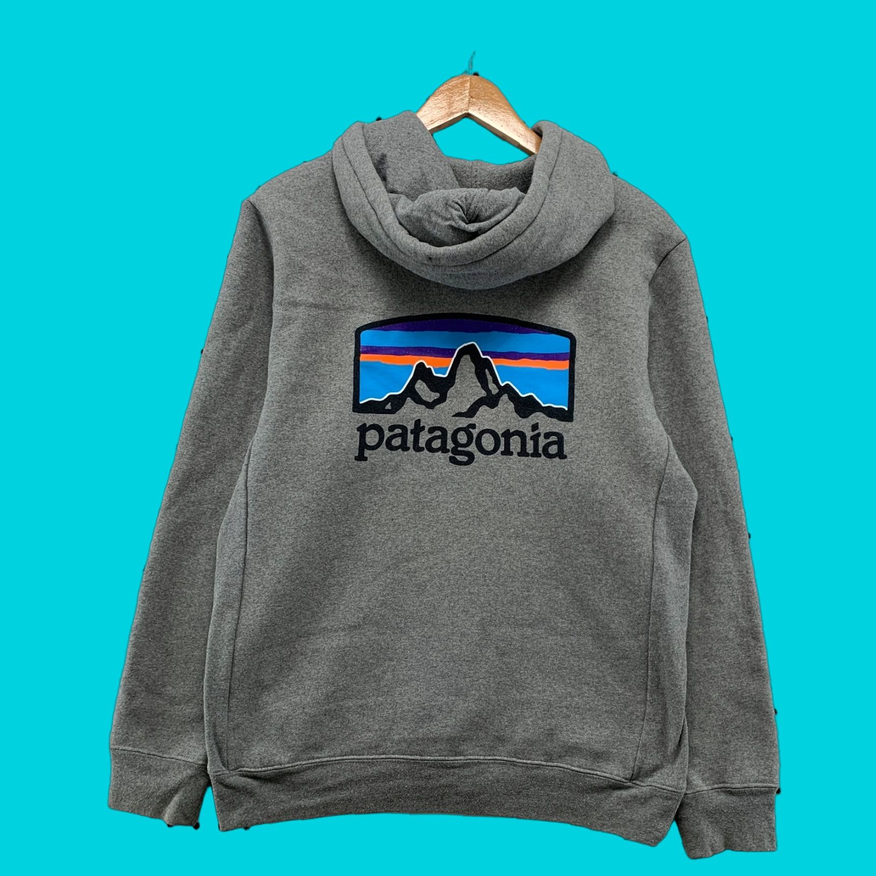 Patagonia Small Gray Uprisal Hooded 20x25 Print T-Shirts, Hoodie, Sweatshirt