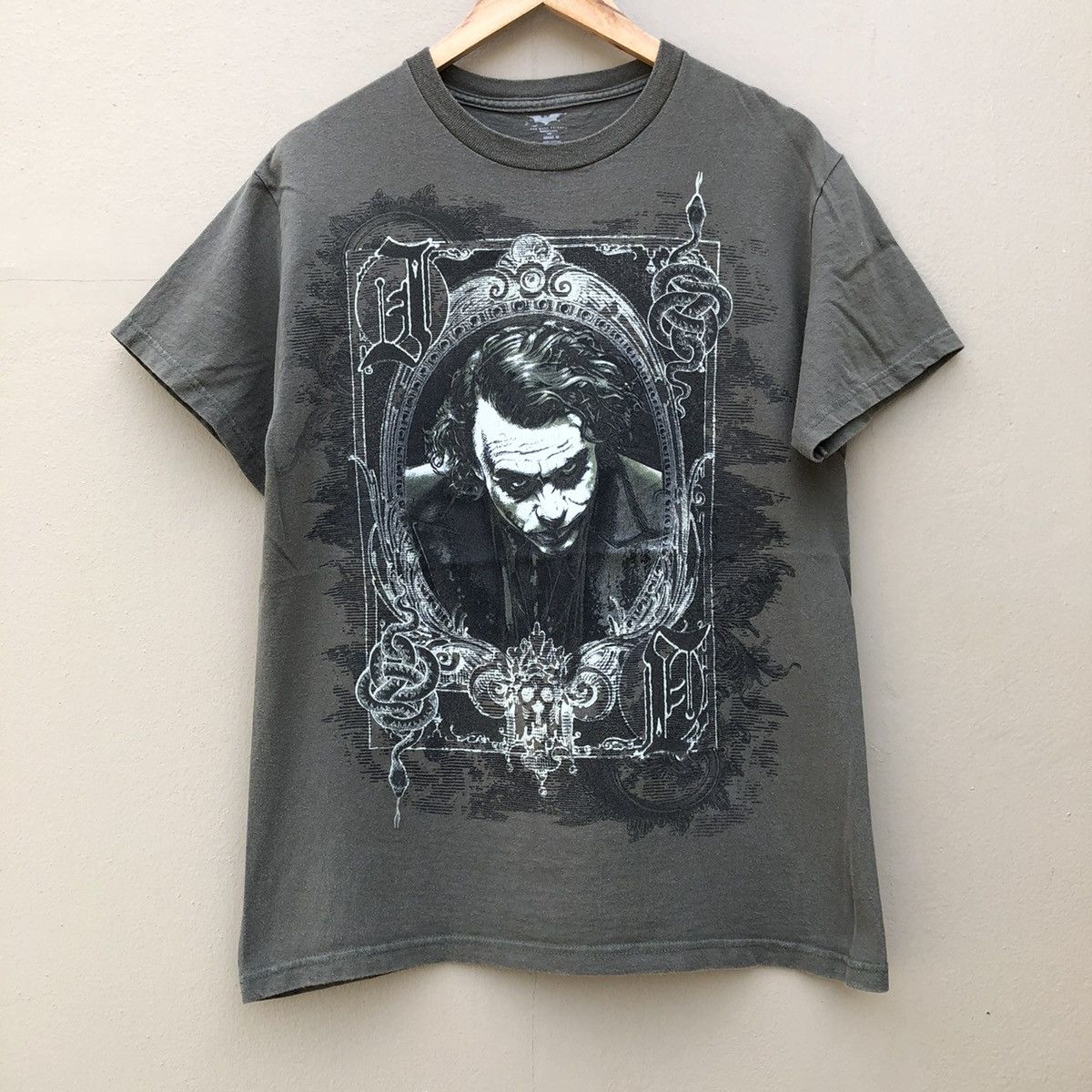 Vintage Joker Heath Ledger 2008 Dark Knight T-Shirts, Hoodie, Sweatshirt