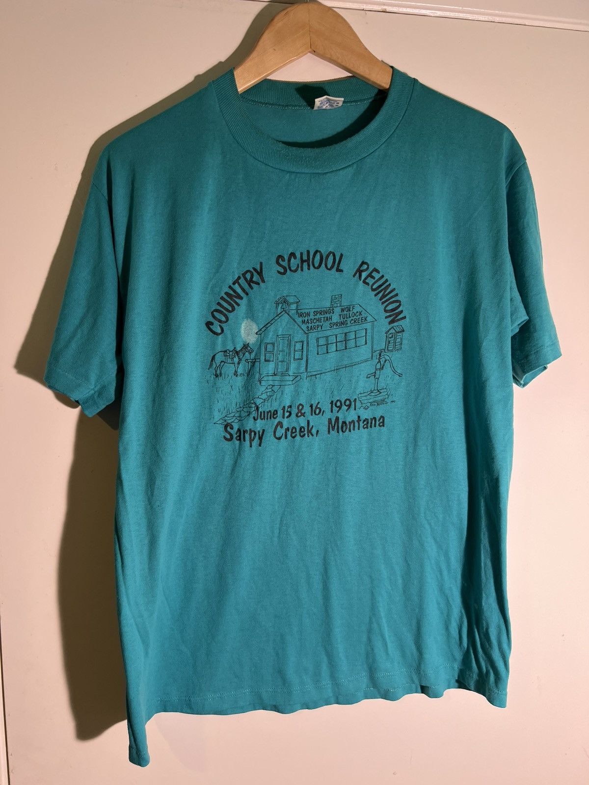 Vintage 90 S Vtg Vintage Country School Montana Retro Tee T Shirt Hoodie, Sweatshirt | PodTeesHub.com