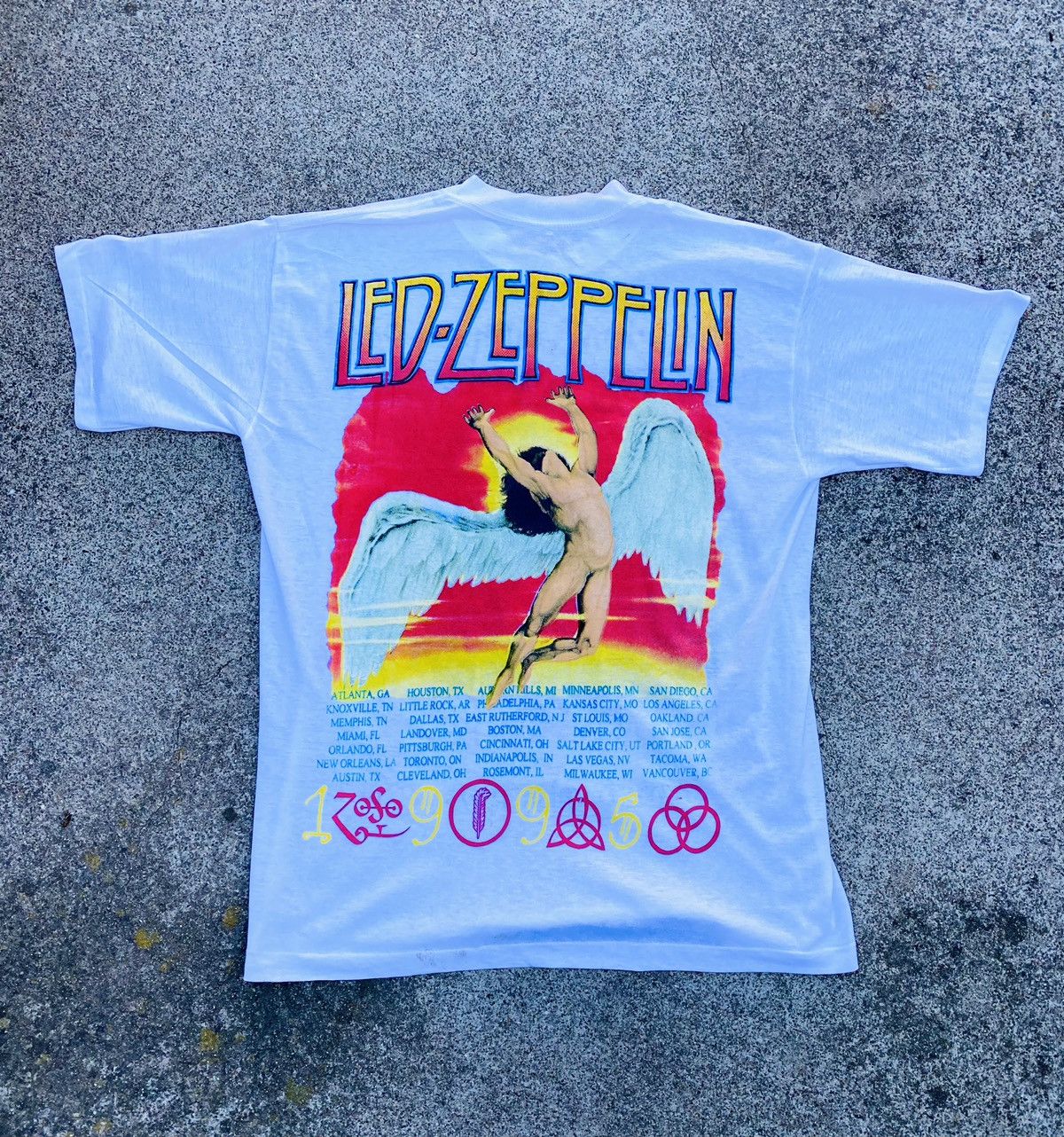 Led Zeppelin X Vintage Vintage Led Zeppelin Band Tee Tour Tee Hoodie, Sweatshirt | PodTeesHub.com