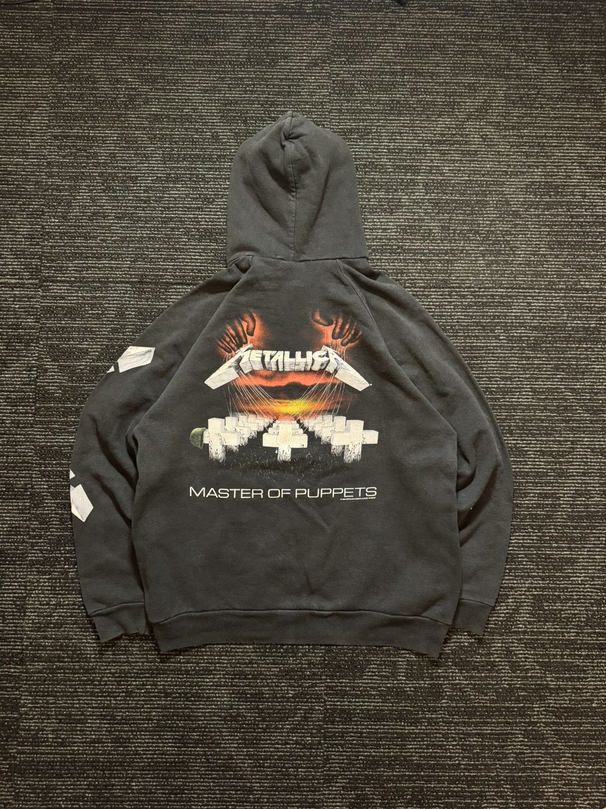 Metallica Vintage Mettalica 1994 Master Of Puppets Hoodie T-Shirts, Sweatshirt | PodTeesHub.com