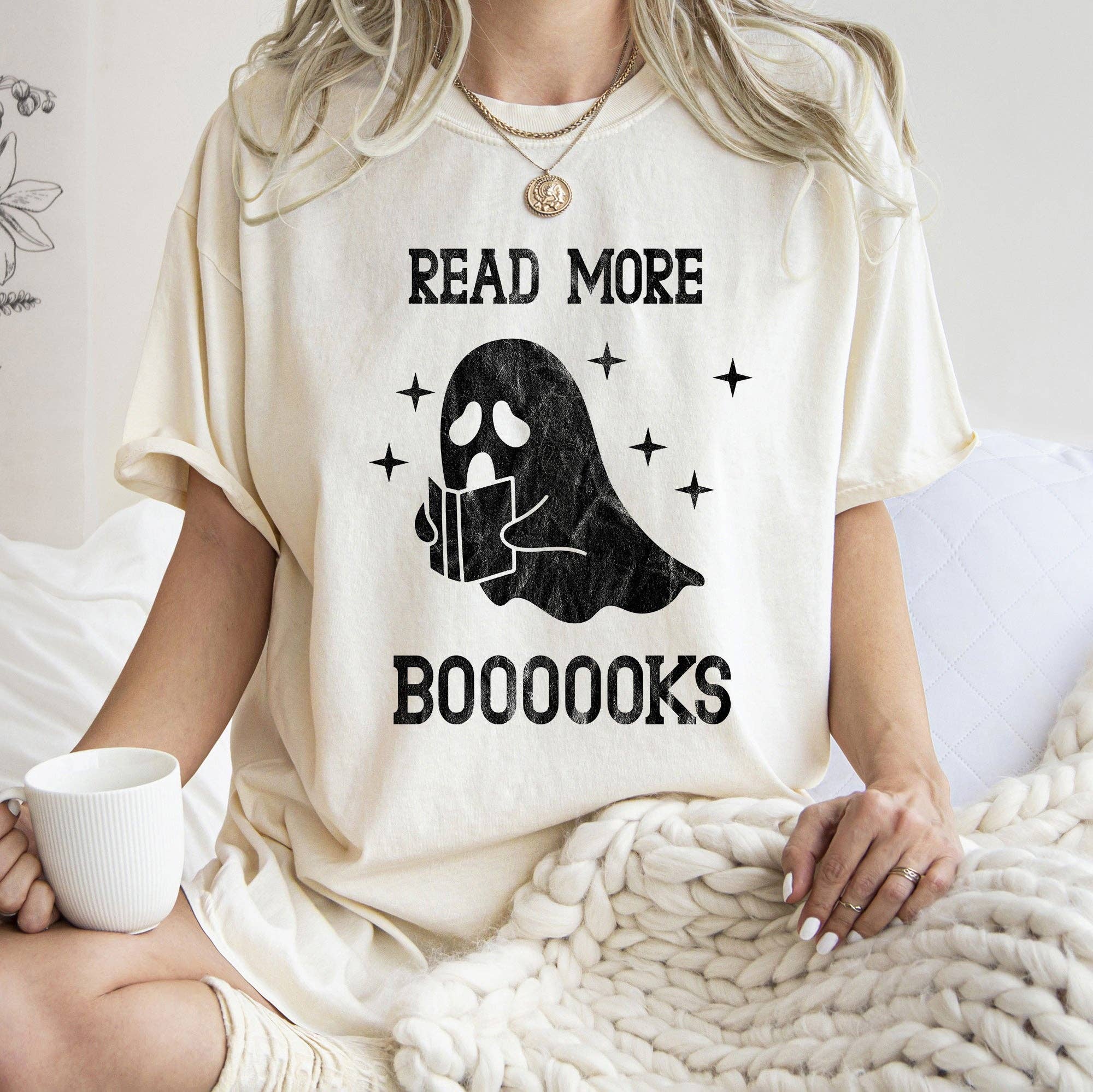 Read More Books Retro Halloween T-Shirt Black Print Hoodie, Sweatshirt | PodTeesHub.com