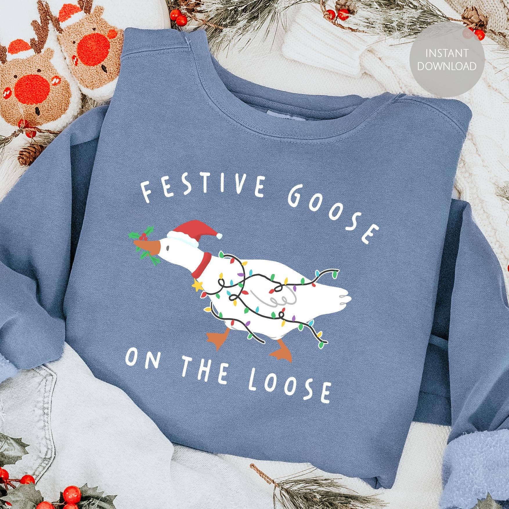 Festive Goose On the Loose Merry Christmas Retro Shirt Hoodie, Sweatshirt | PodTeesHub.com