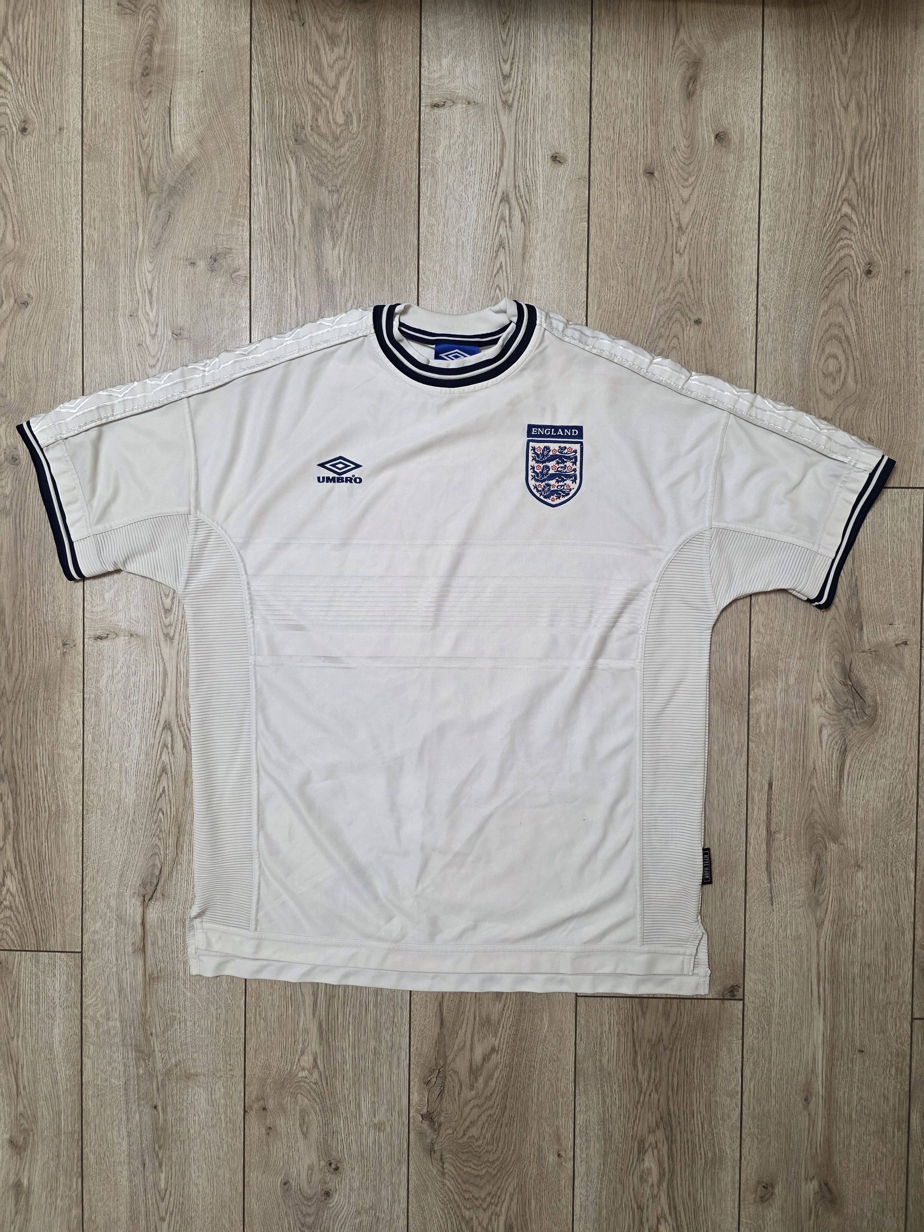 Vintage England 1999 2001 Home Vintage Football Shirt Soccer Jersey Hoodie, Sweatshirt | PodTeesHub.com