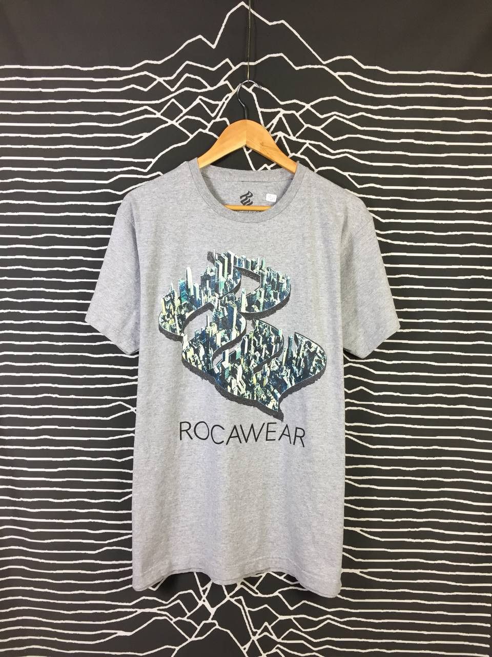 Rap Tees Rocawear Nyc City Logo Og Streetwear Graphic Tee Jay Z Hoodie, Sweatshirt | PodTeesHub.com