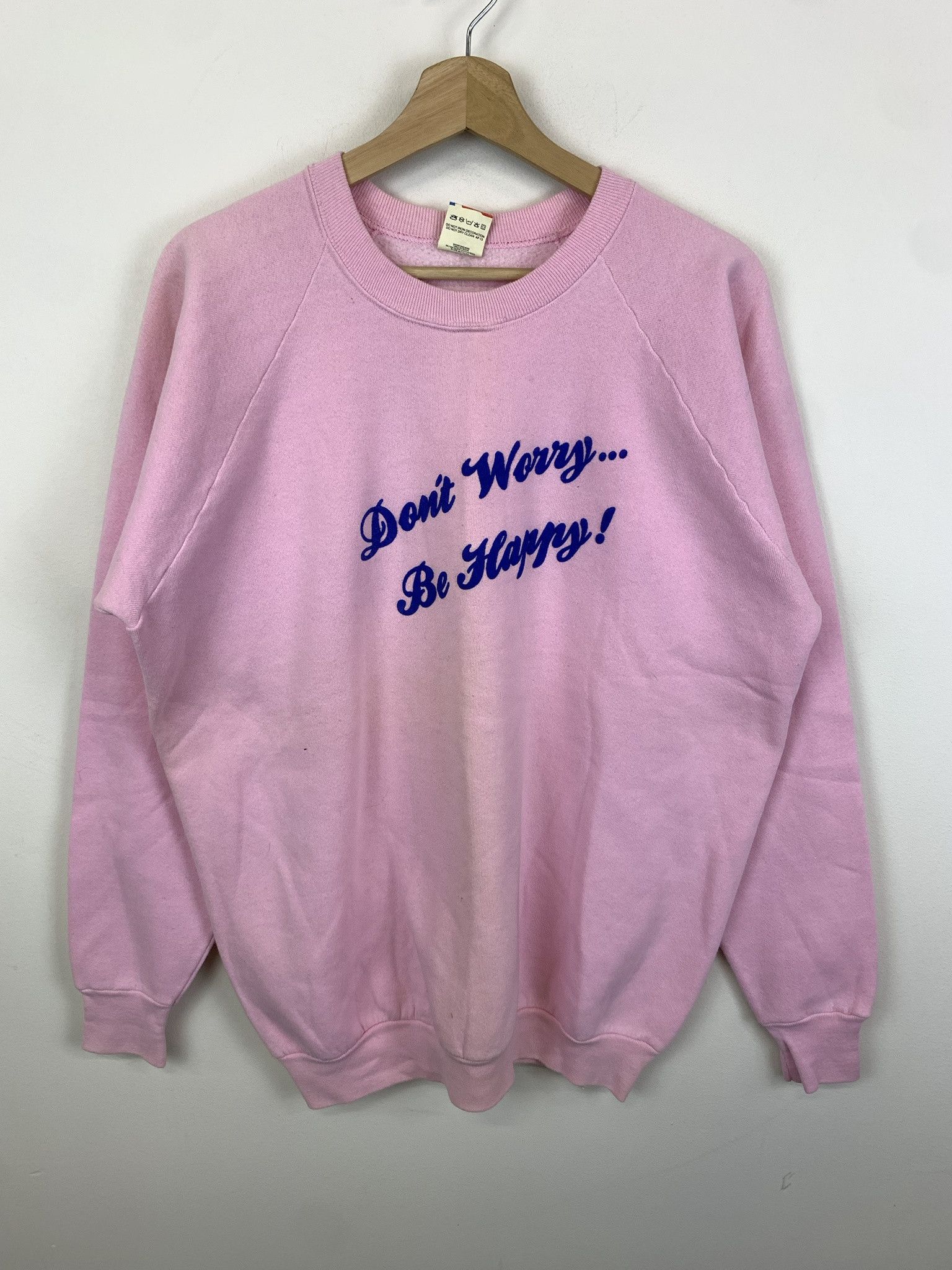 Vintage Crewneck 1980s Don T Worry Be Happy Puff Print Raglan Crewneck Size Xl T-Shirts, Hoodie, Sweatshirt | PodTeesHub.com