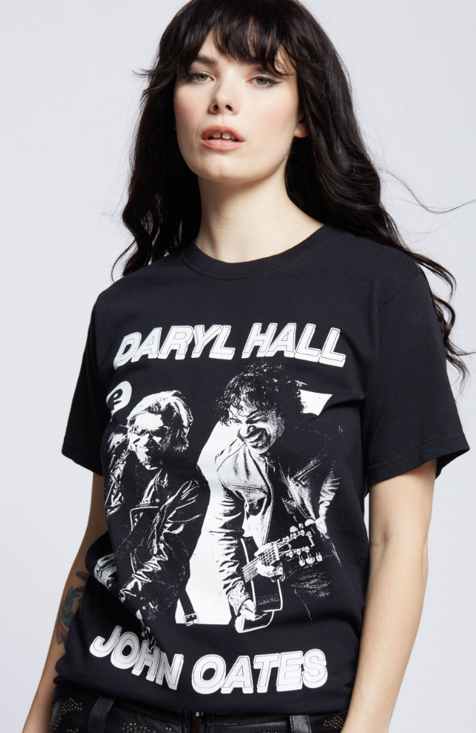 302380 - 1130 Hall & Oates Ss Tee Hoodie, Sweatshirt | PodTeesHub.com