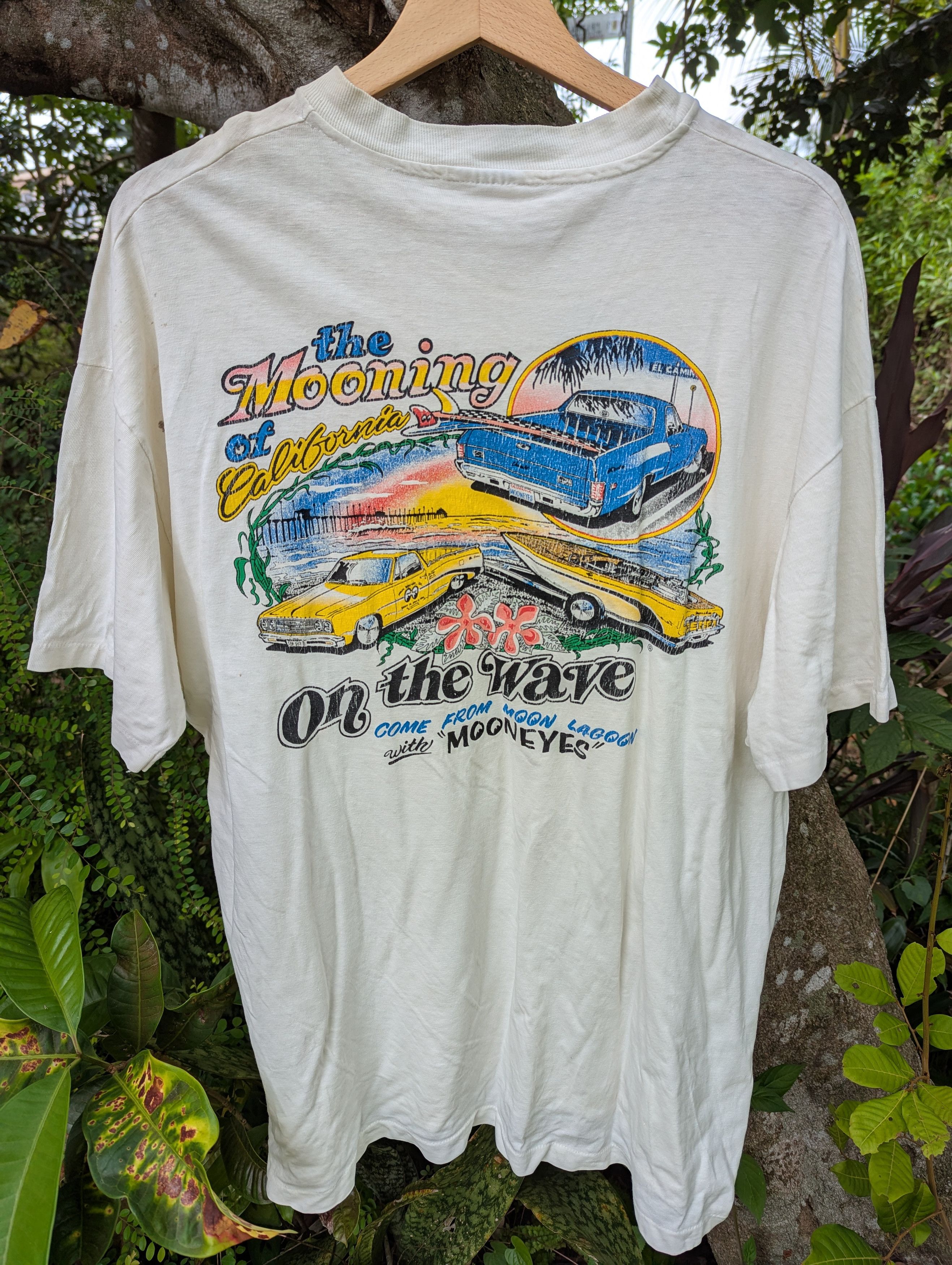Japanese Brand Thrashed Vintage 90s Mooneyes Made Usa T-Shirts, Hoodie, Sweatshirt