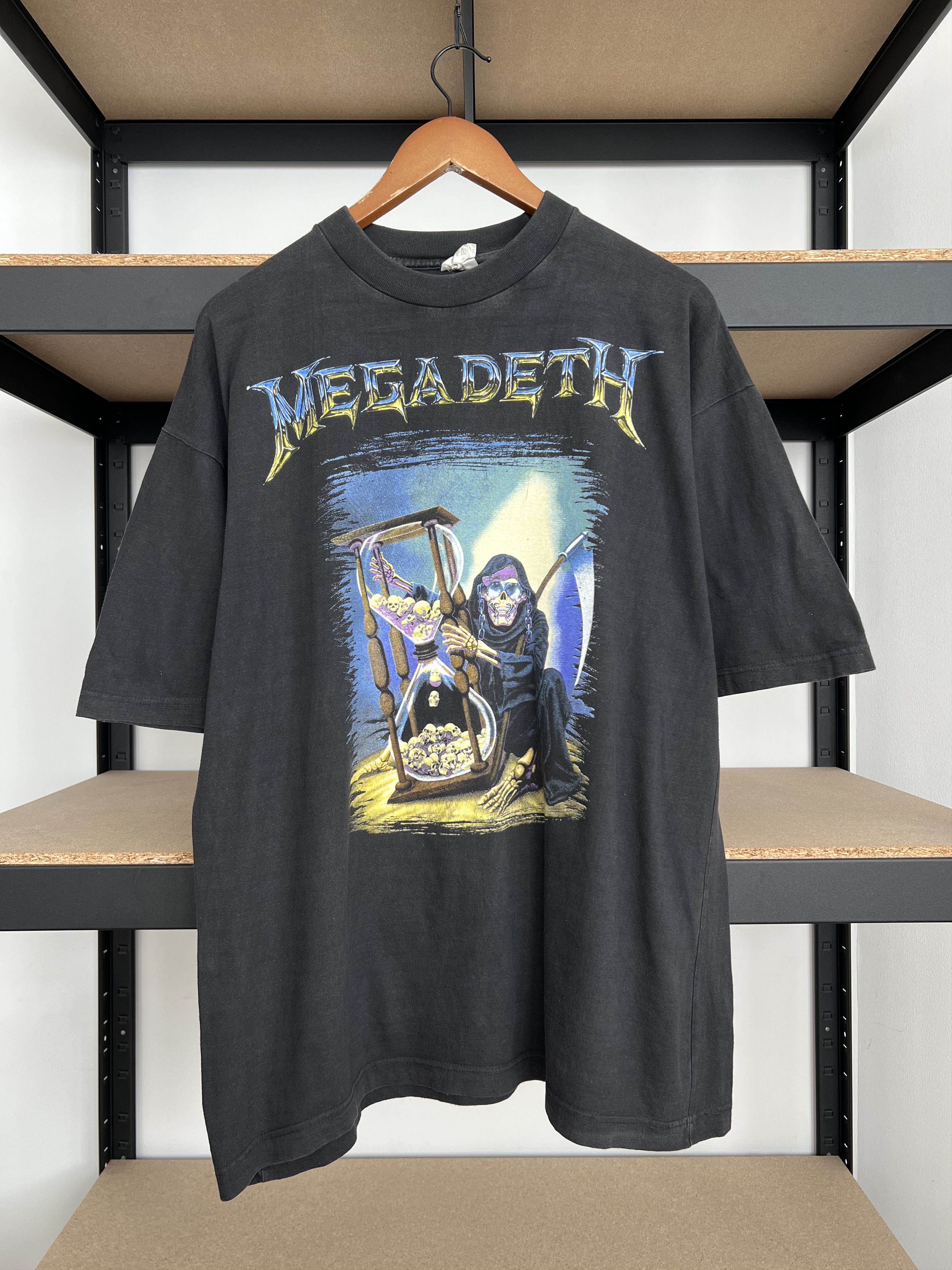 Band Tees Vintage 90s Megadeth Countdown To Extinction Black T Shirt Hoodie, Sweatshirt | PodTeesHub.com