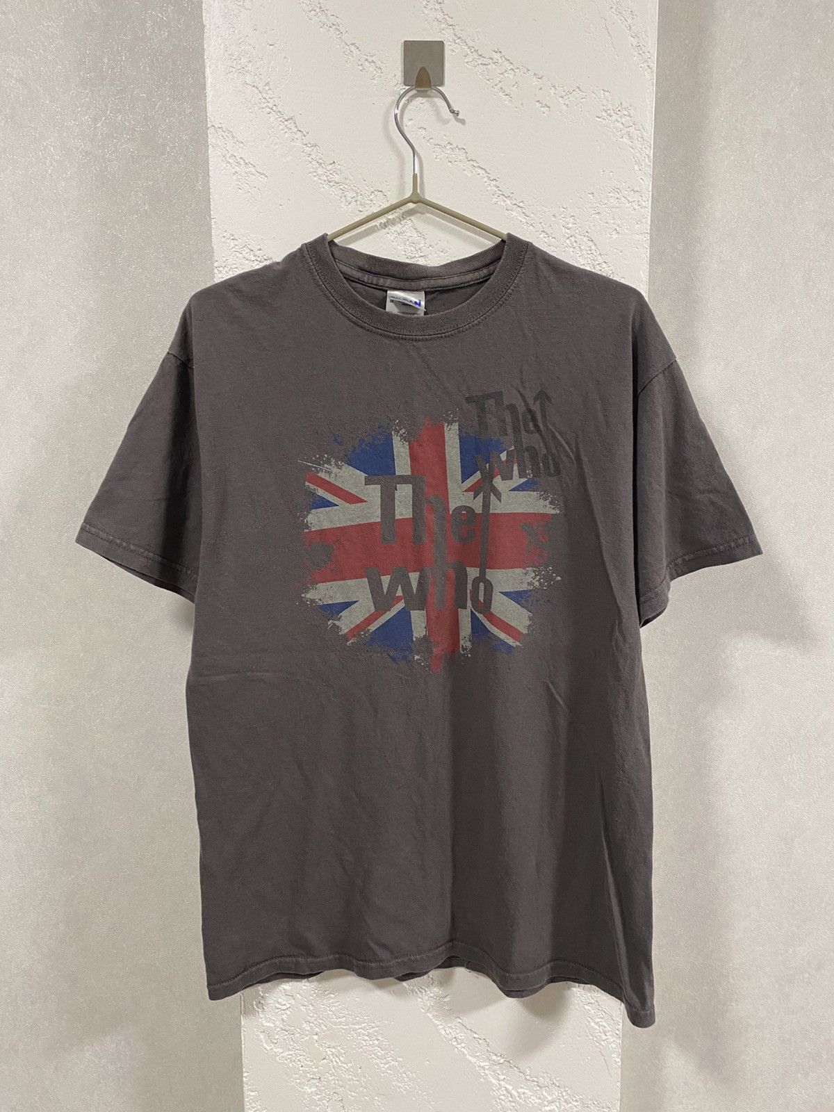 Band Who Vintage Rock Band 00 S Y2k Size M T-Shirts, Hoodie, Sweatshirt