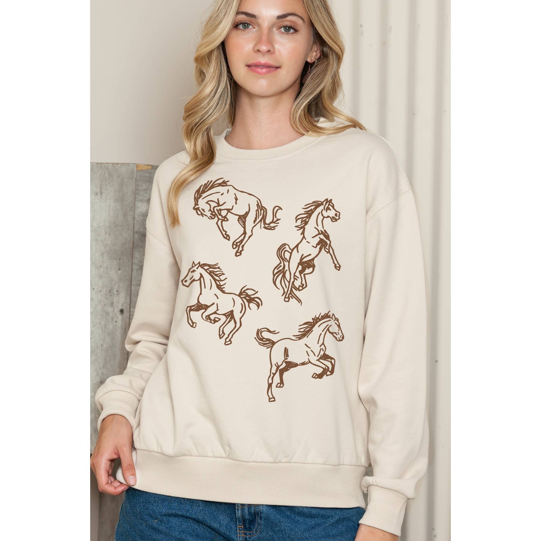 Howdy Horse Crewneck Sweater T-Shirts, Hoodie, Sweatshirt | PodTeesHub.com