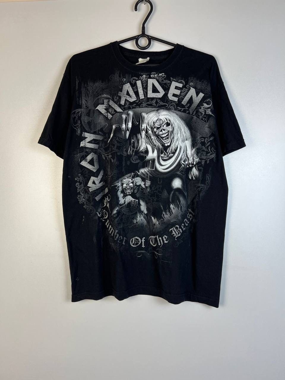 Iron Maiden Vintage T Shirt Size L Hoodie, Sweatshirt | PodTeesHub.com