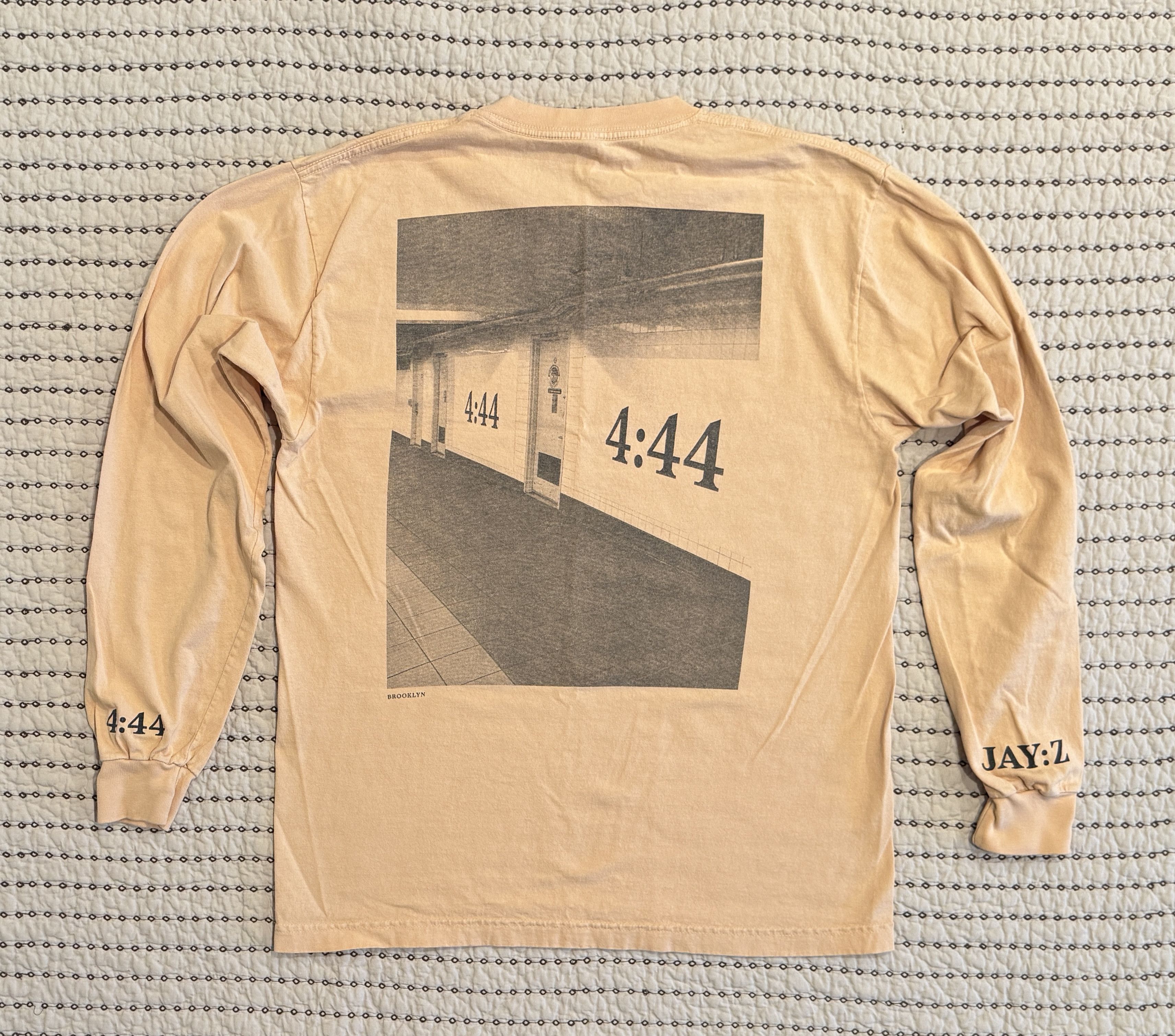 Rap Tees Jay Z 4 44 Tour Long Sleeve T Shirt Yellow Orange Medium Hoodie, Sweatshirt | PodTeesHub.com