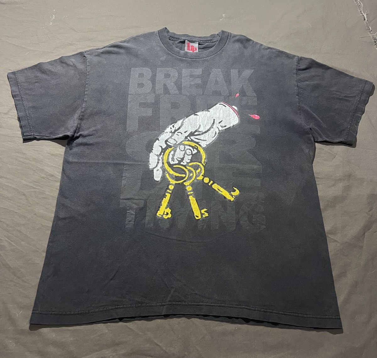 Vintage Y2k Breakfree Or Dietrying Faded Oversize Graphic Streetwear T-Shirts, Hoodie, Sweatshirt | PodTeesHub.com