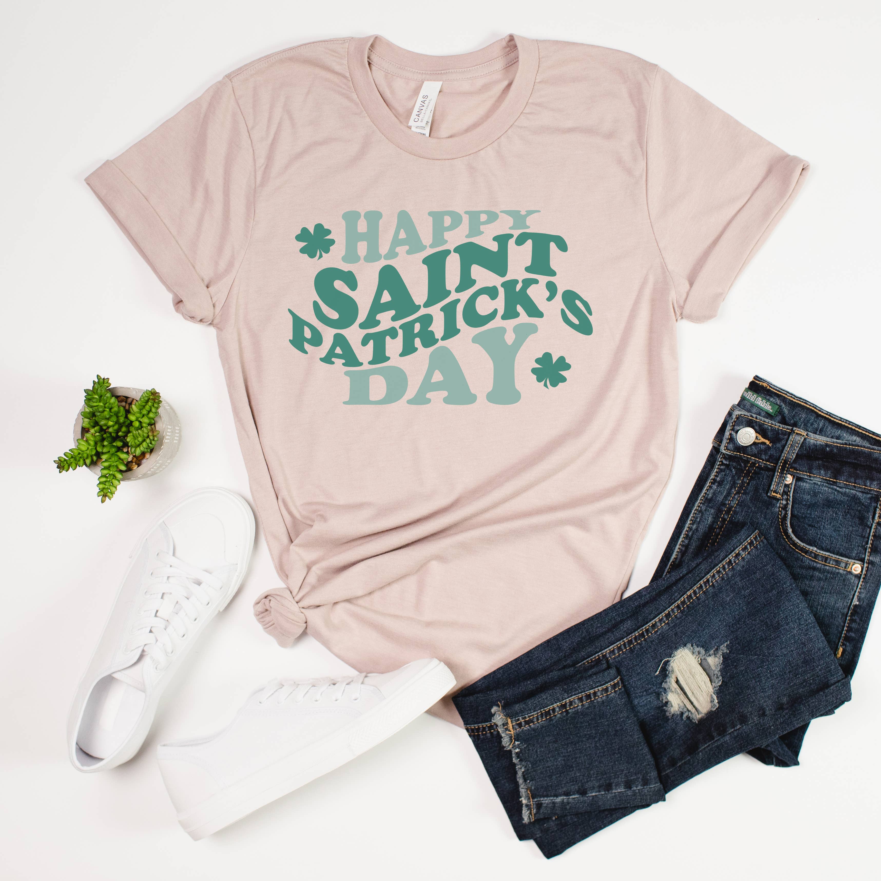 Happy St. Patrick's Day Tee | Sizes XS-2XL Hoodie, Sweatshirt | PodTeesHub.com