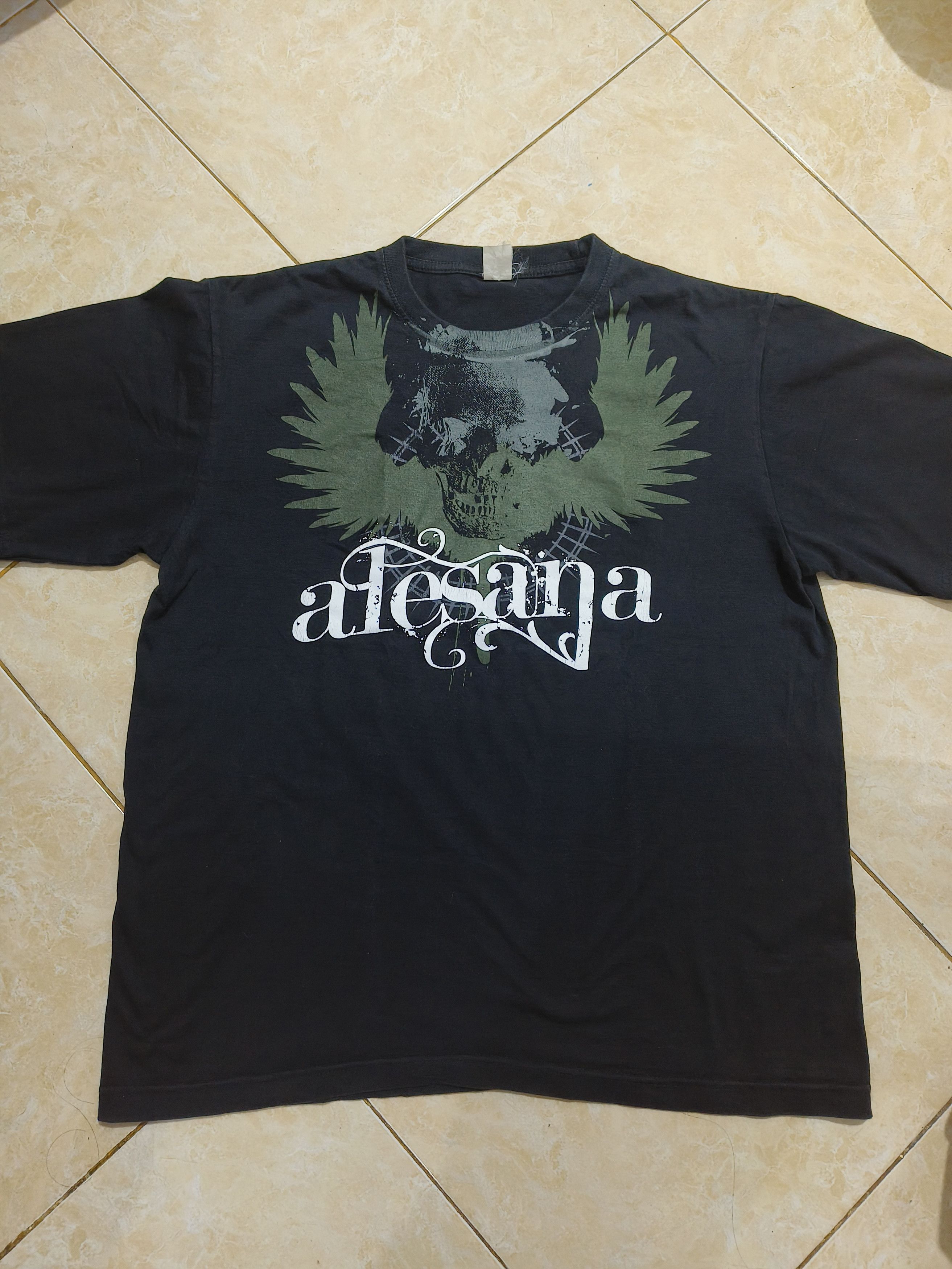 Band Tees Alesana Sz L Silverstein Hawthorne Heights Hoodie, Sweatshirt | PodTeesHub.com