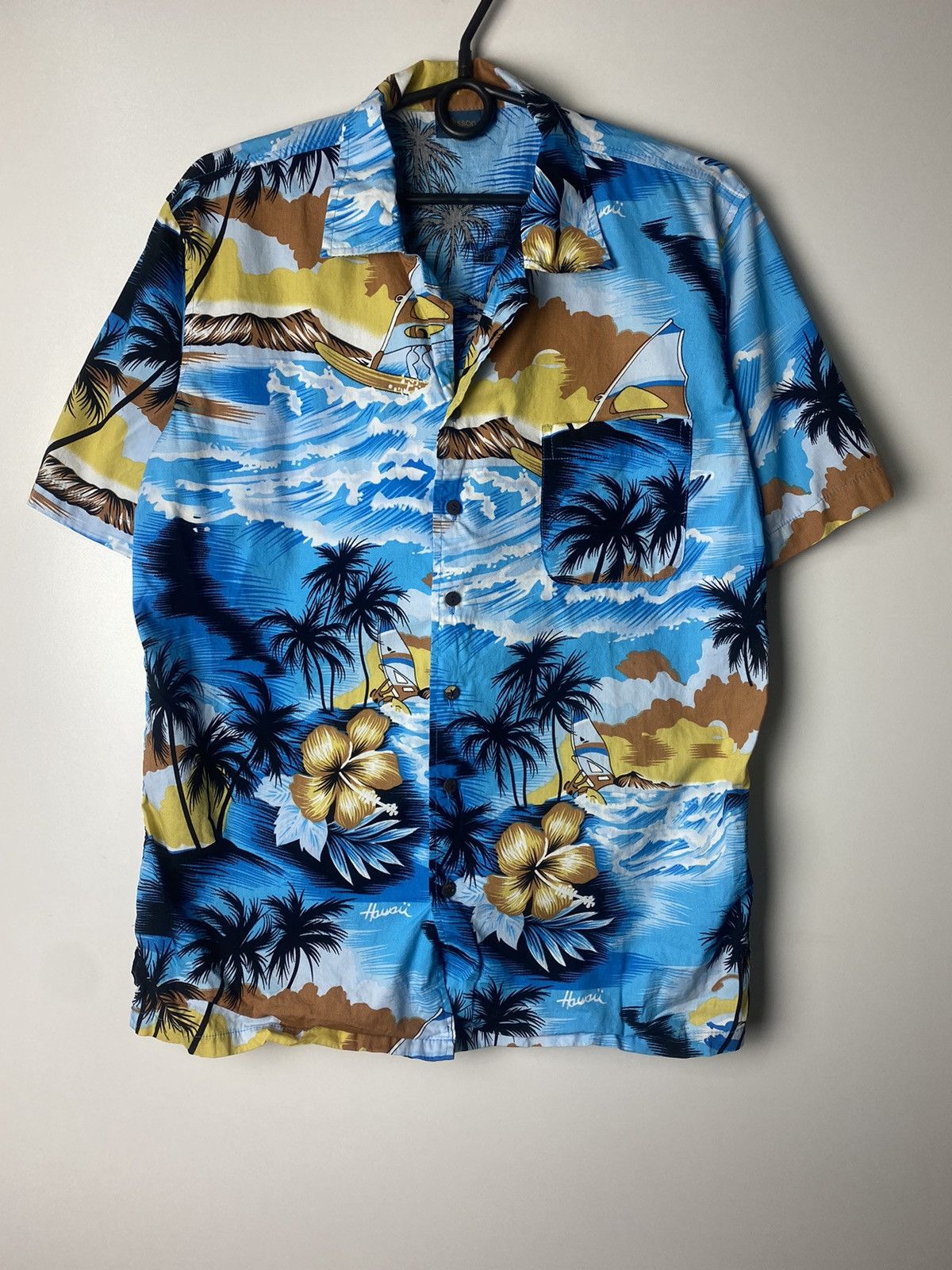 Crazy Shirts Vintage Size M Hoodie, Sweatshirt | PodTeesHub.com