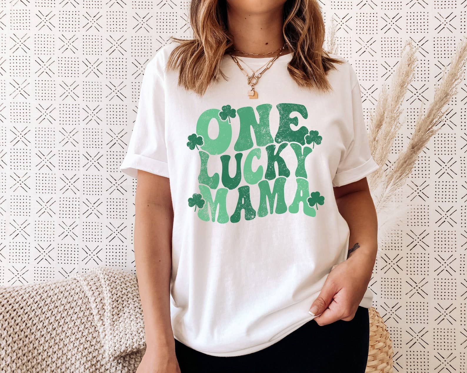 One Lucky Mama T-Shirt Hoodie, Sweatshirt | PodTeesHub.com