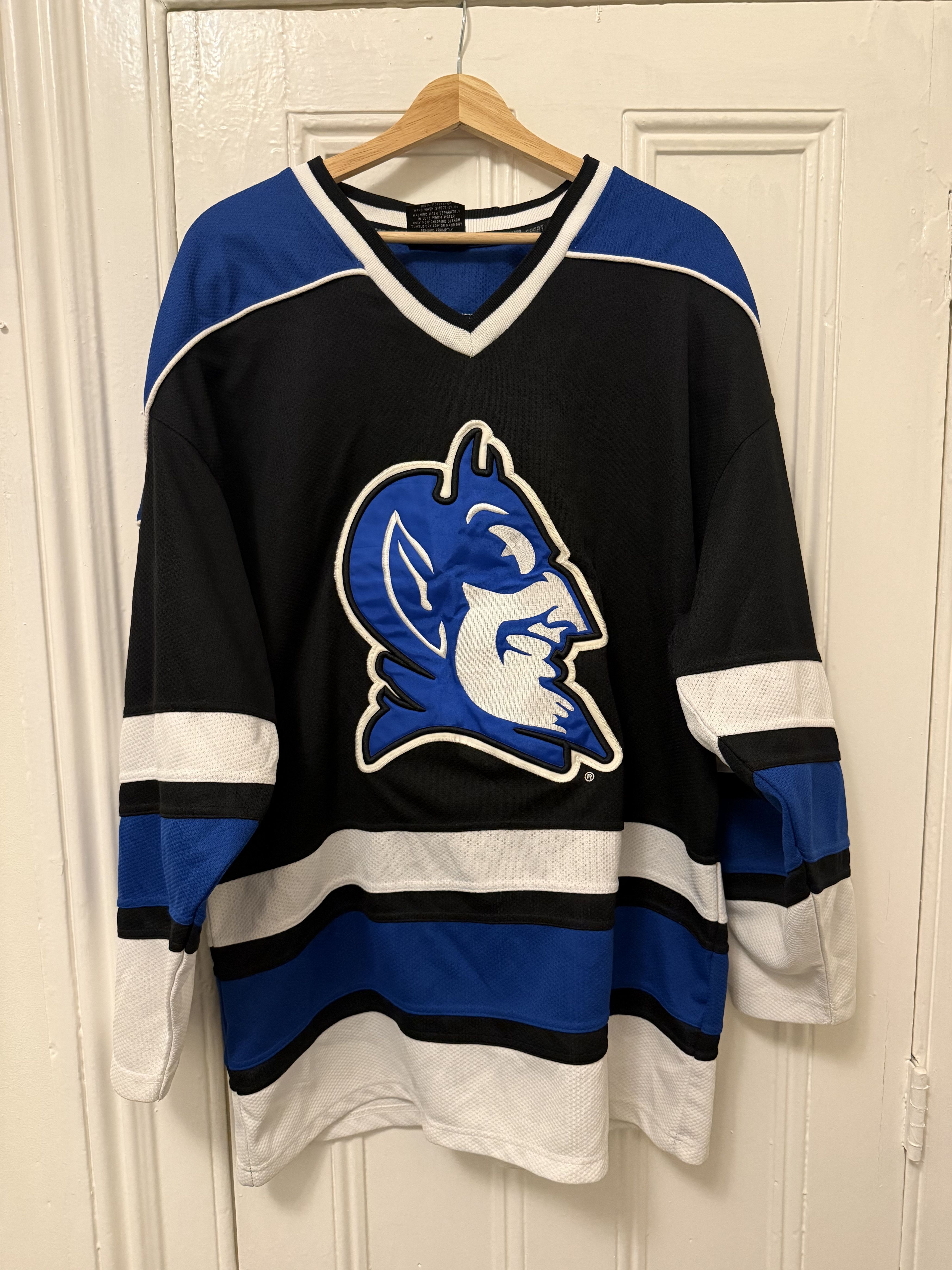 Colosseum Athletics Vintage Duke University Blue Devils Hockey Jersey Shirt Hoodie, Sweatshirt | PodTeesHub.com