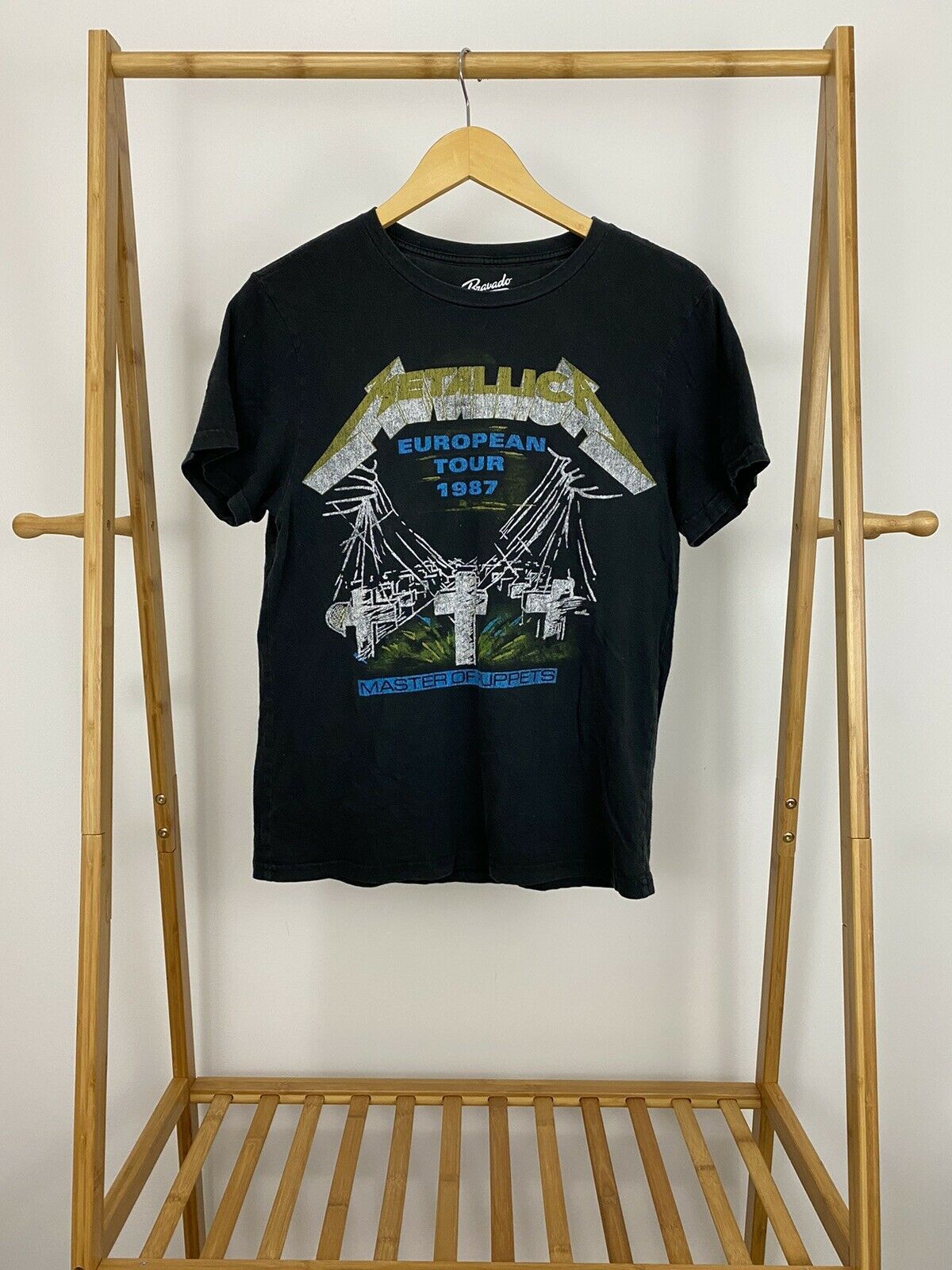 Metallica European Tour 1987 Master Of Puppets Reprint Xs T-Shirts, Hoodie, Sweatshirt | PodTeesHub.com