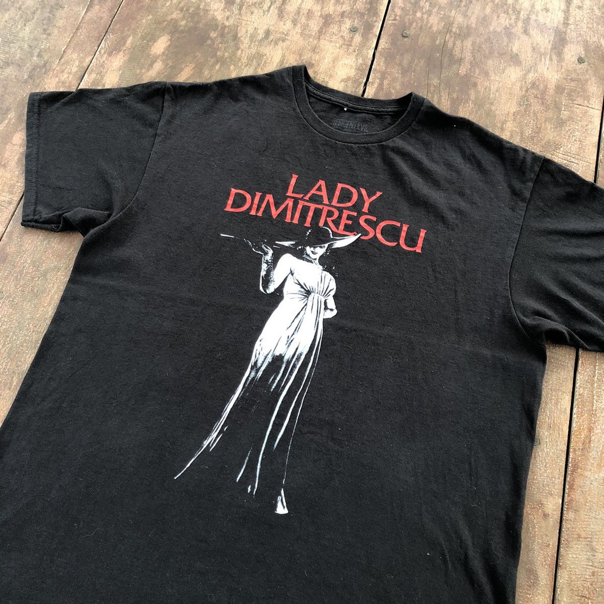 Vintage Movie Resident Evil Lady Dimitrescu Rare Shirt Hoodie, Sweatshirt | PodTeesHub.com