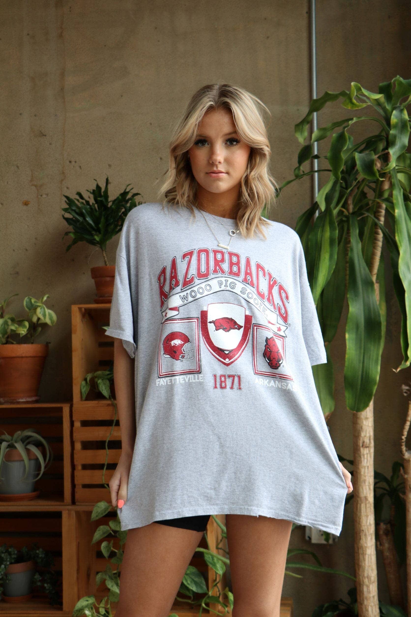 Arkansas Razorbacks Prep Patch Gray Thrifted Tee Hoodie, Sweatshirt | PodTeesHub.com