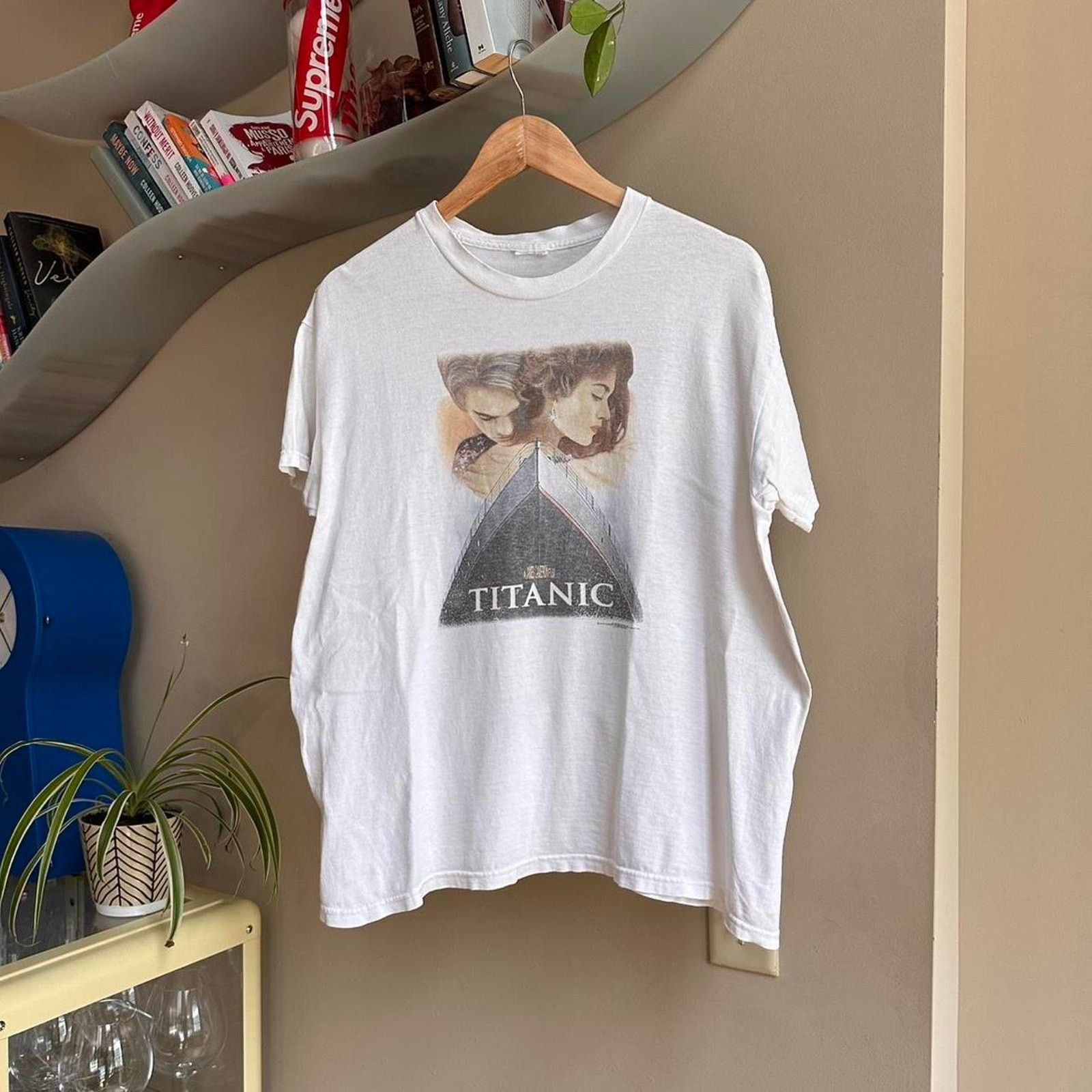 Vintage 1998 Titanic Movie Promo Shirt Fits S M Hoodie, Sweatshirt | PodTeesHub.com